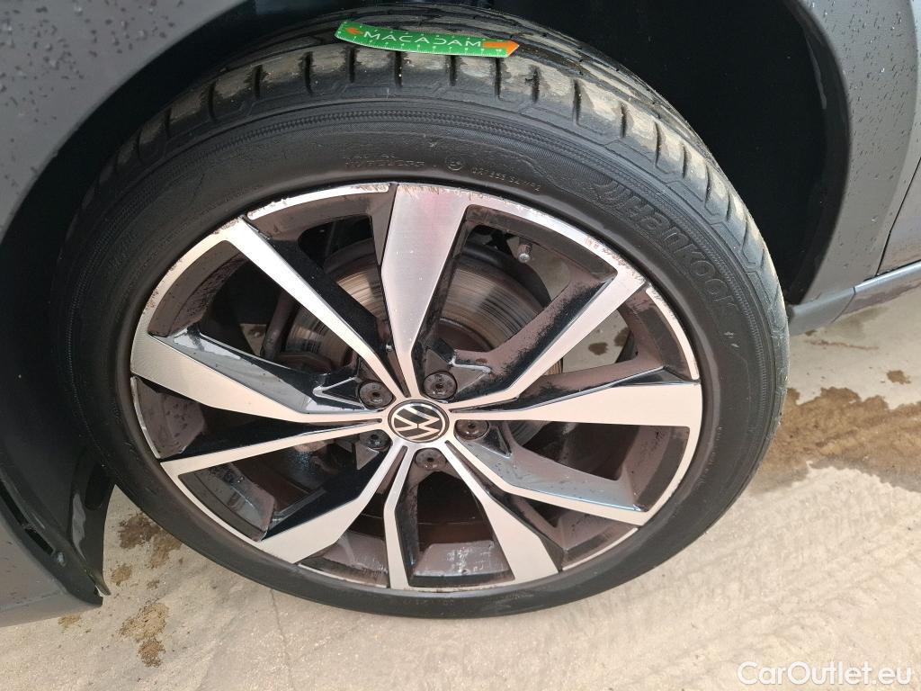  Volkswagen  Taigo  R-Line 1.5 TSI 150CV BVA7 E6d #10