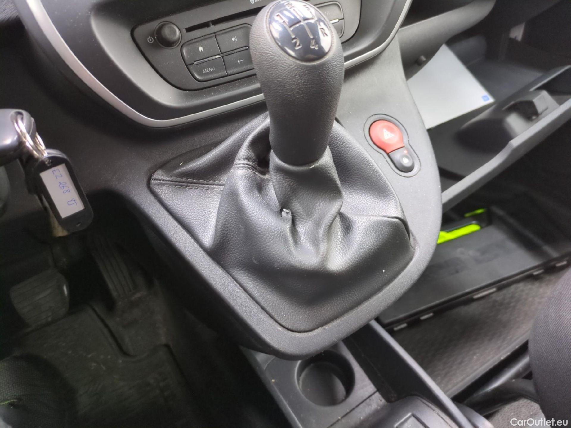 Renault  Kangoo  Express Extra (Série Spéciale) 1.5 dCi 75CV BVM5 E6 #18