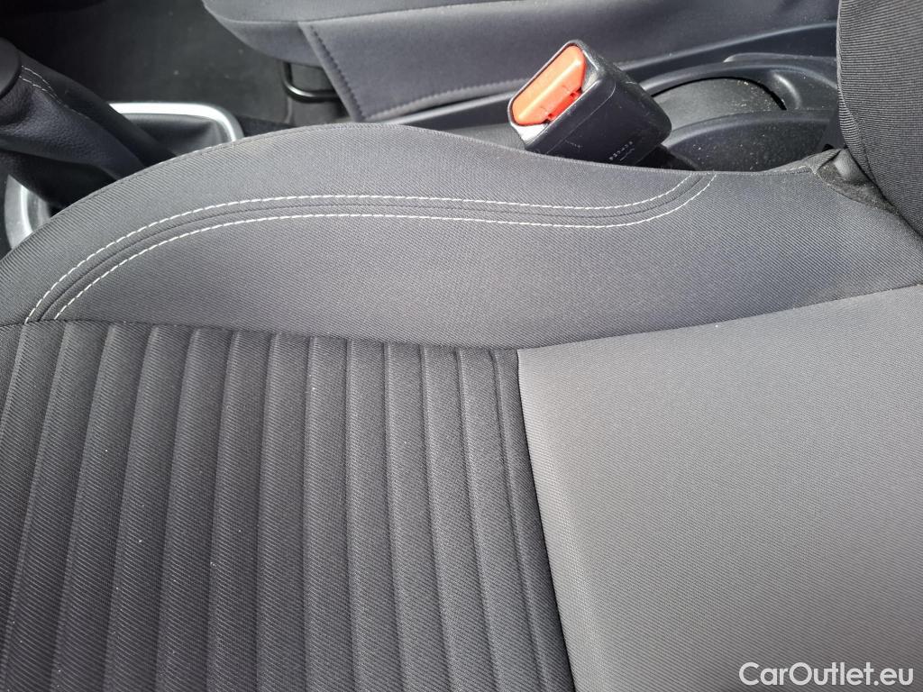  Toyota  Yaris TOYOTA  / 2017 / 5P / Berline 70 VVT-i France #17