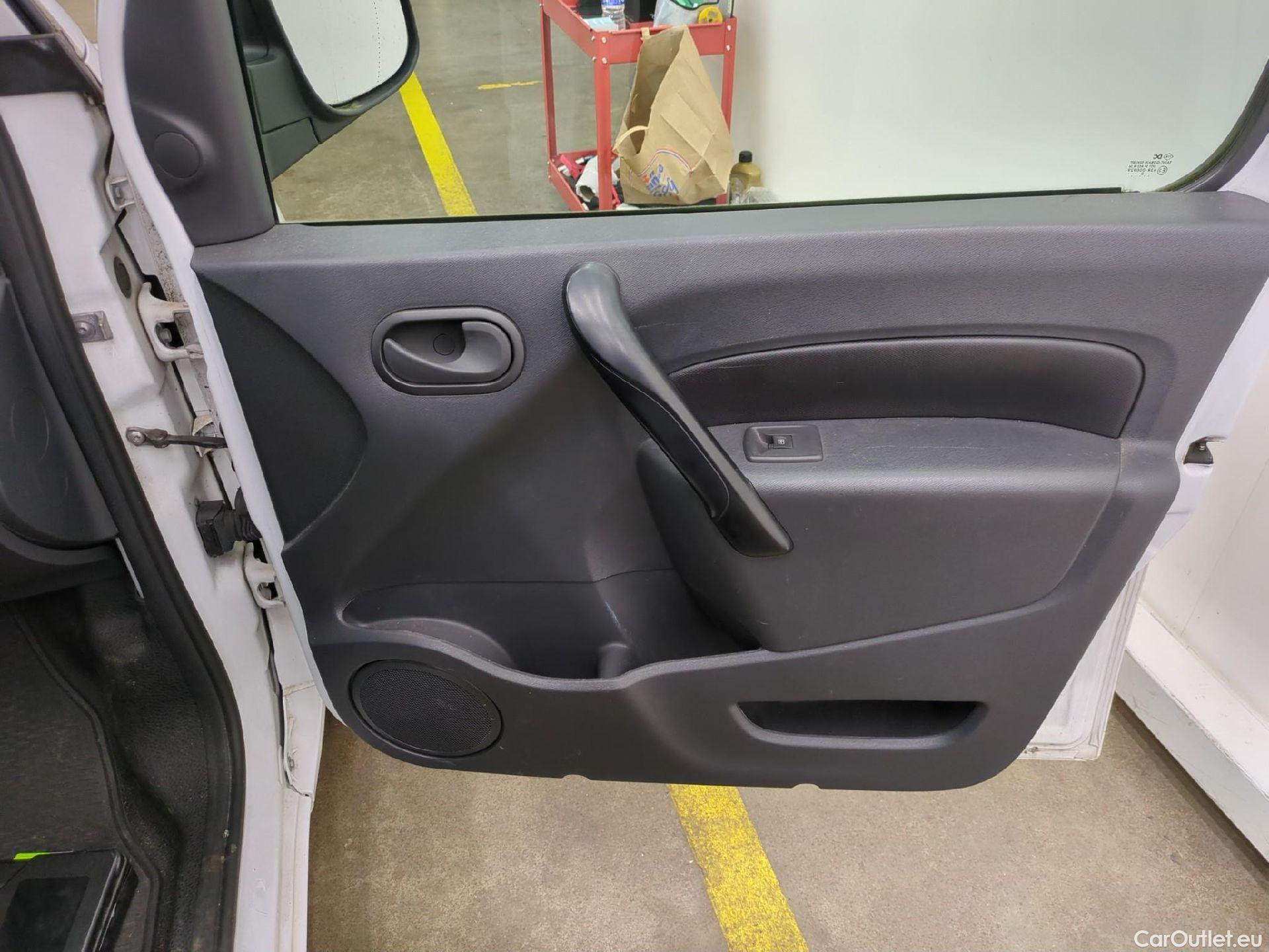  Renault  Kangoo  Express Extra (Série Spéciale) 1.5 dCi 75CV BVM5 E6 #15