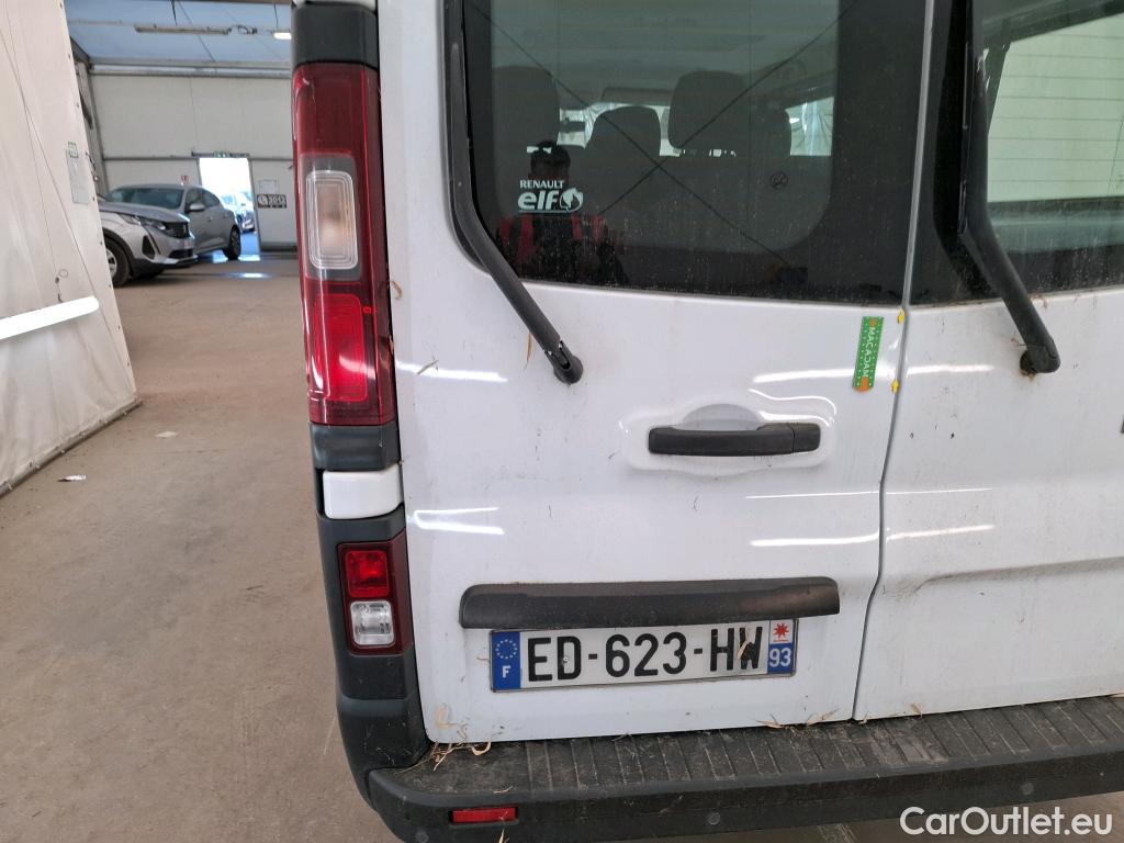  Renault  Trafic RENAULT  4p Combi Life L2 Energy dCi 125 #8