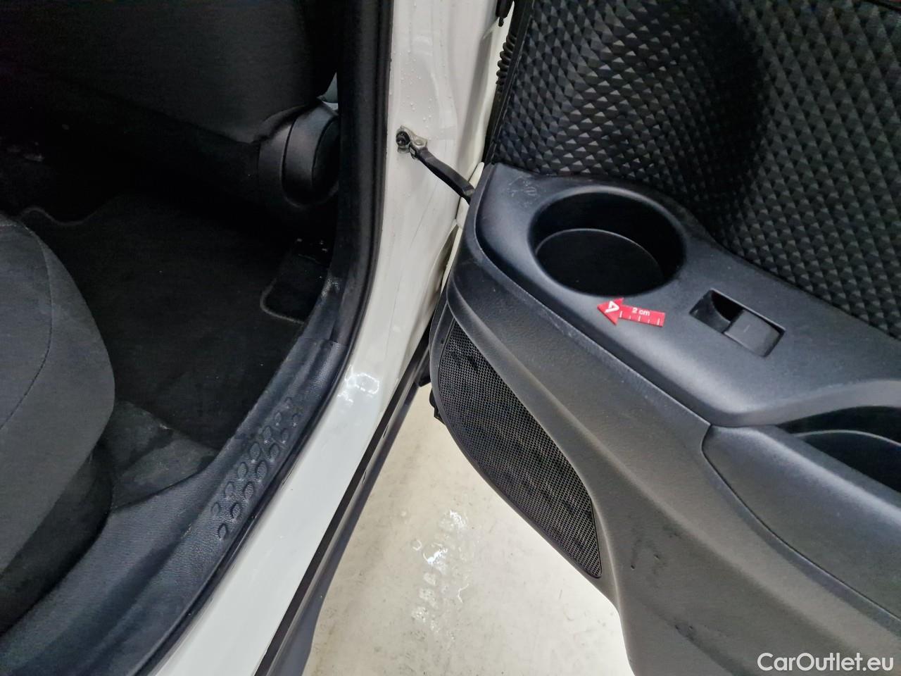  Toyota  C-HR 1.8 HSD C-enter #18