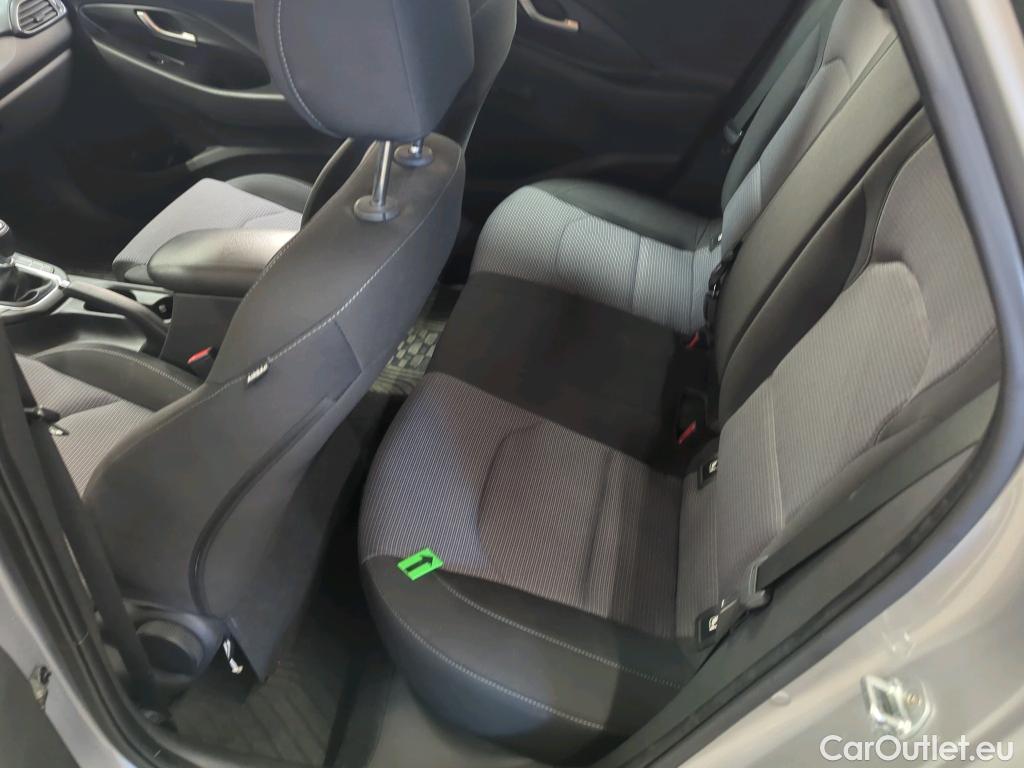  Hyundai  i30 1.5 110CP Comfort #29