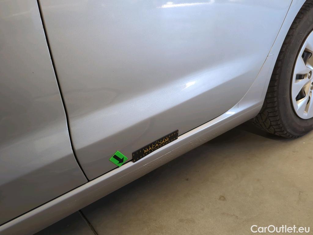  Hyundai  i30 1.5 110CP Comfort #22