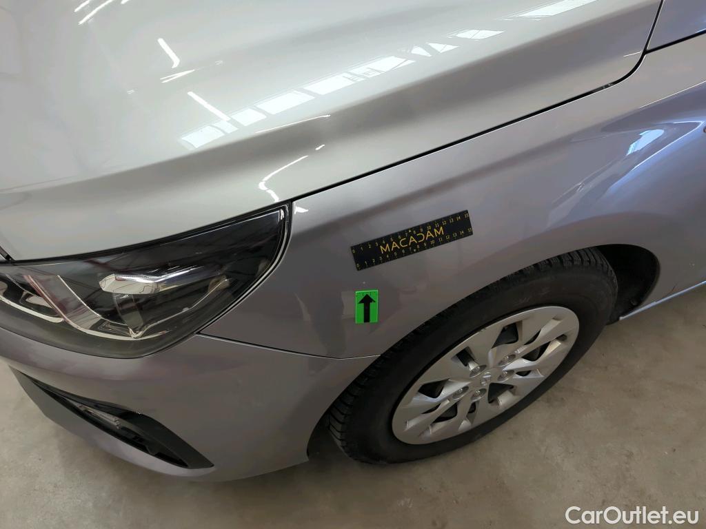  Hyundai  i30 1.5 110CP Comfort #37