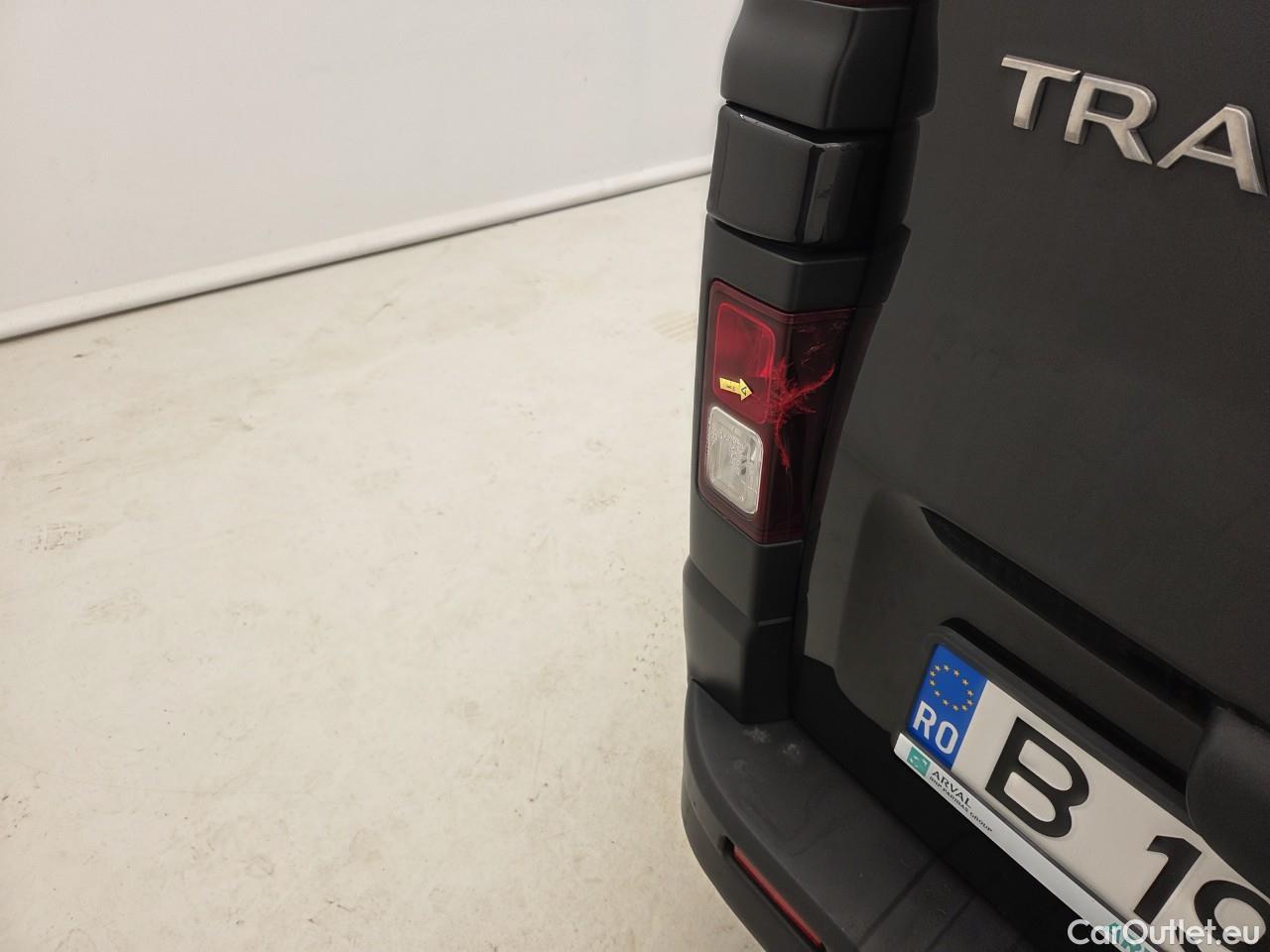  Renault  Trafic 2.0 Blue dCi 146CP Authentique L2H2 #40