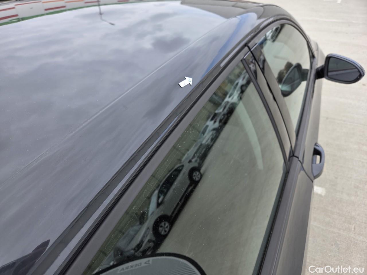  Volkswagen  Golf  Life 1.0 TSI #27