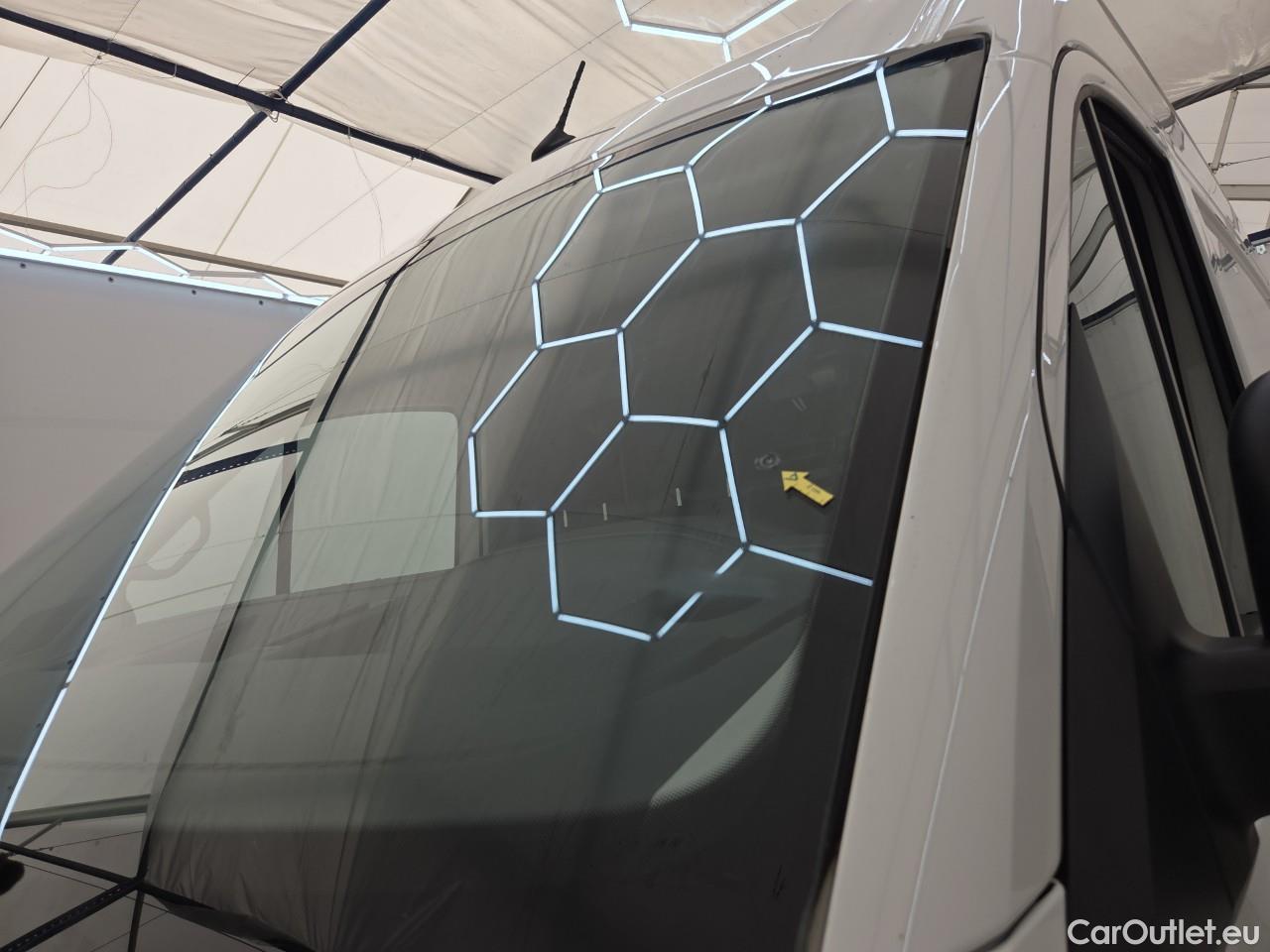  Volkswagen  Crafter 2.0 TDI 140HP 35 MWB HRF L3H3 #19