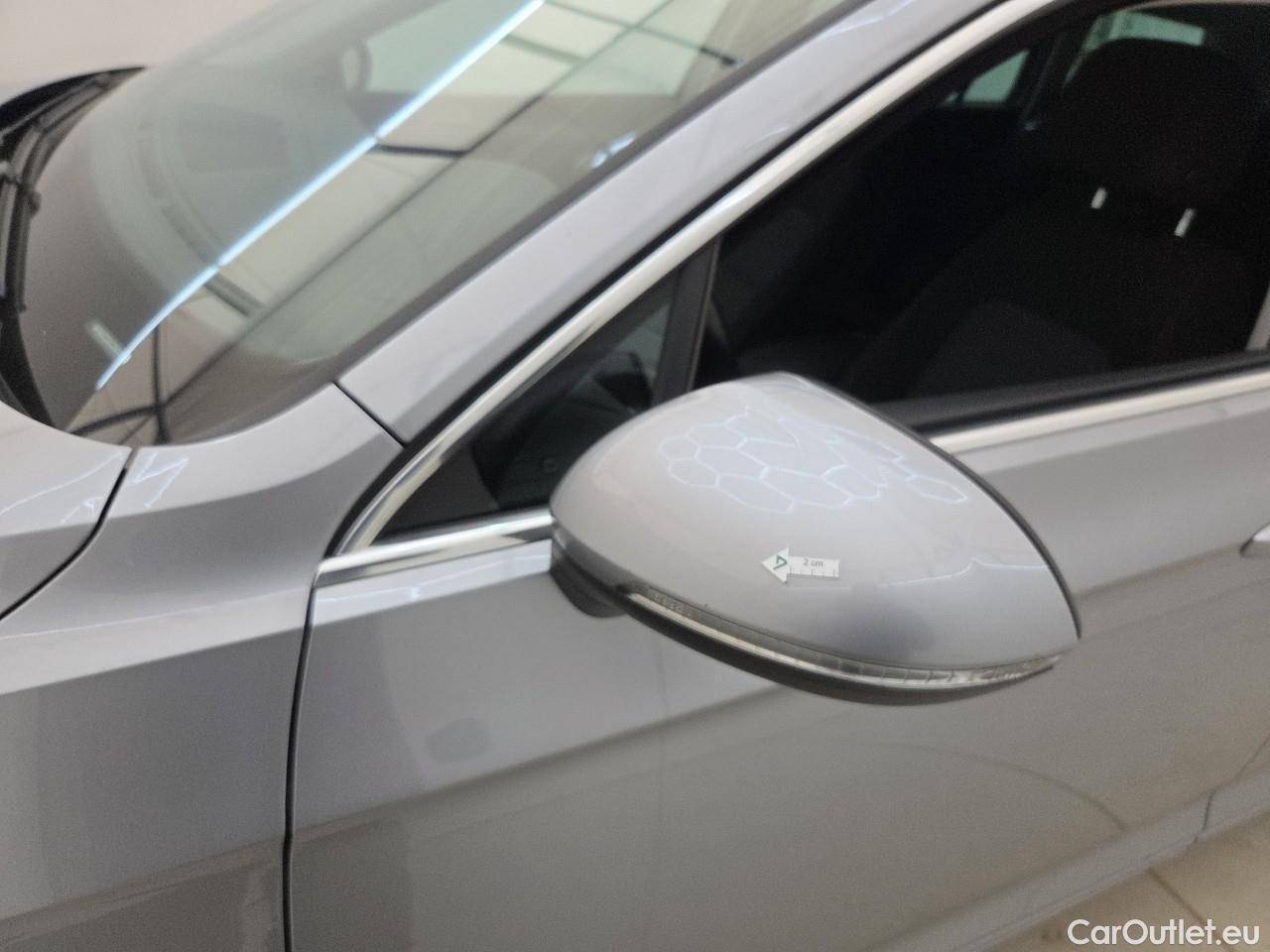  Volkswagen  Passat Var.Comfortline 2.0 TDI DSG 150 CP #10