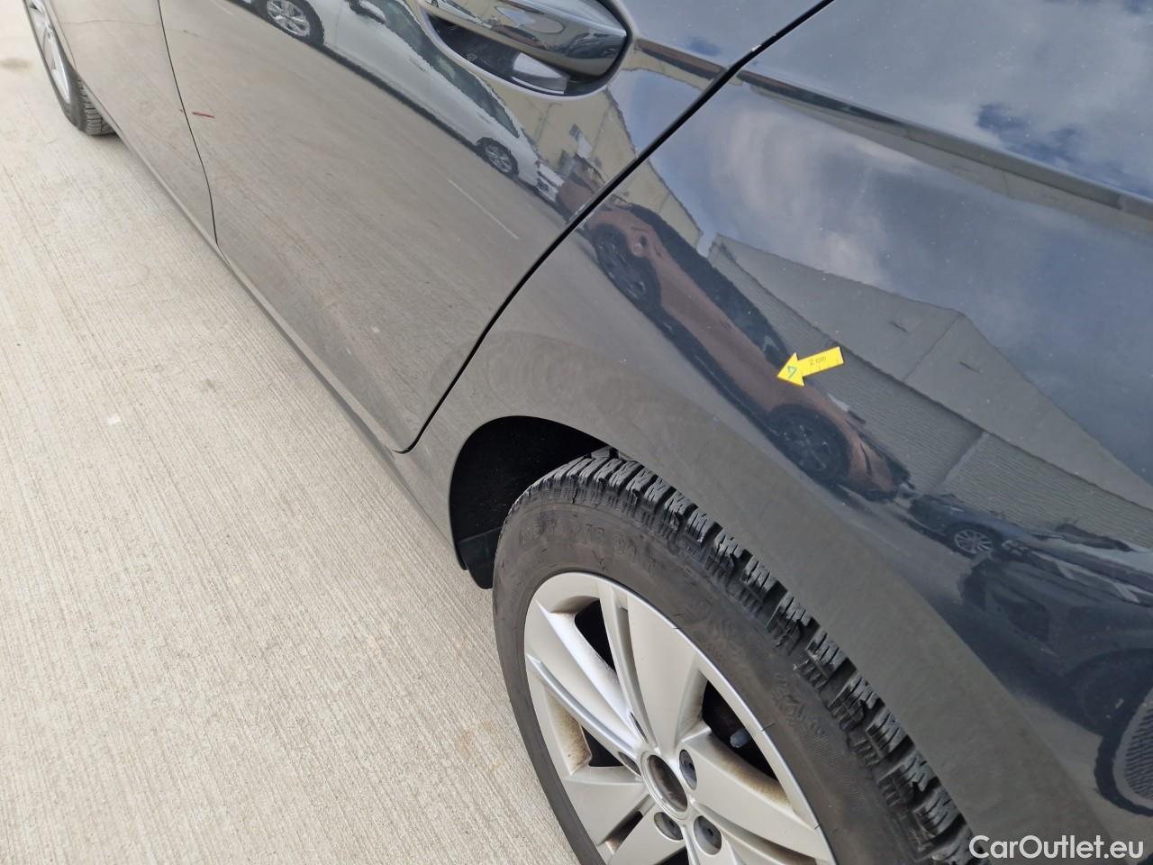  Volkswagen  Golf  Life 1.0 TSI #38