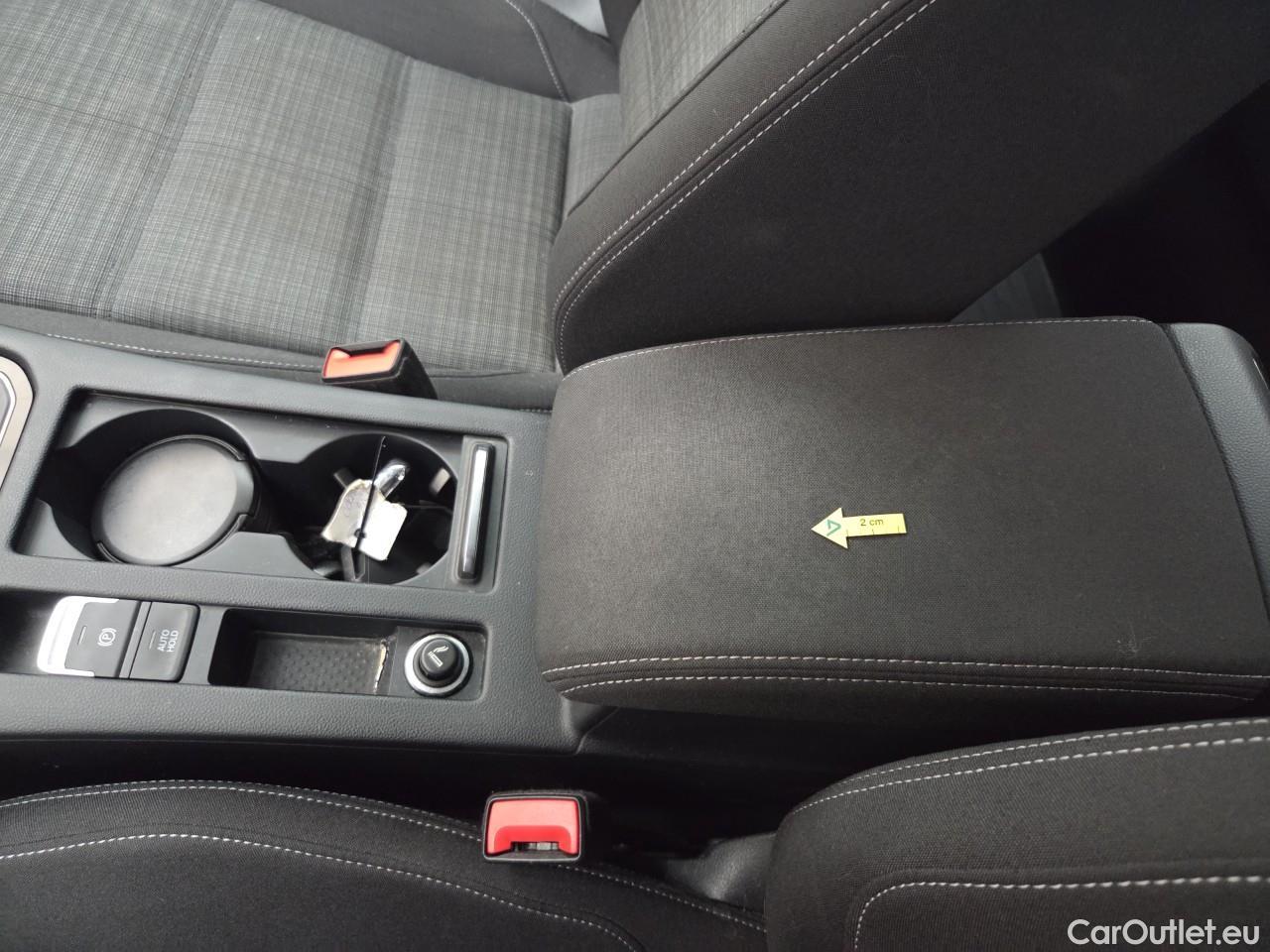  Volkswagen  Passat Comfortline 2.0 TDI DSG 150 CP #5