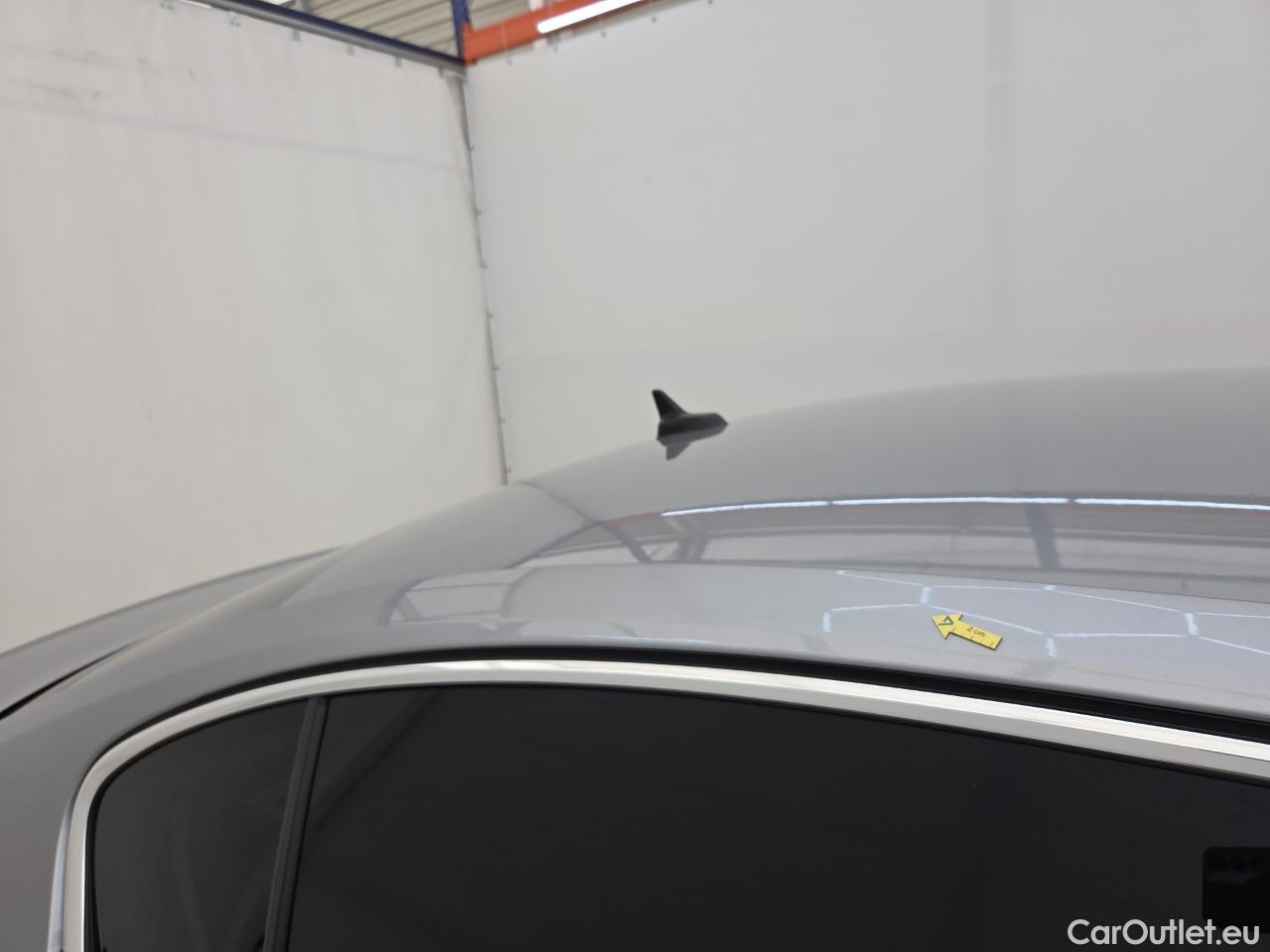  Volkswagen  Passat Comfortline 2.0 TDI DSG 150 CP #40