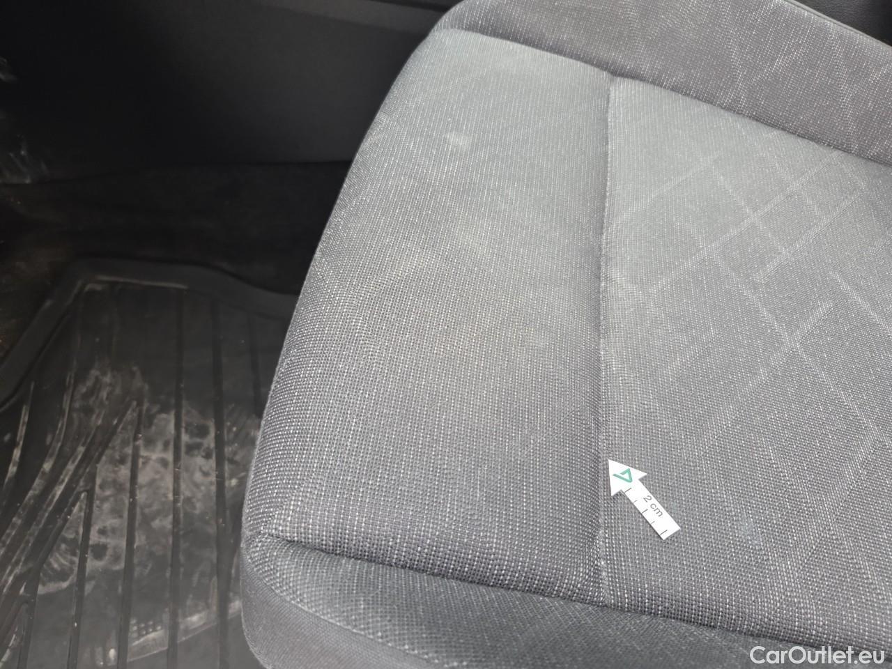  Volkswagen  Golf  2.0 TDI 116HP DSG Life Variant #11