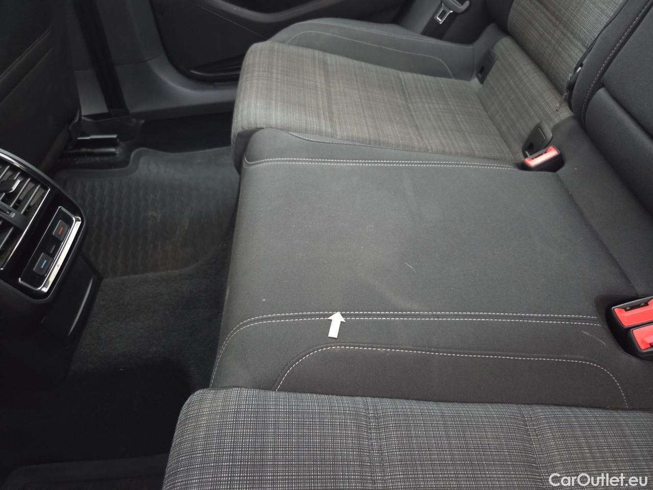  Volkswagen  Passat Comfortline 2.0 TDI DSG 150 CP #10