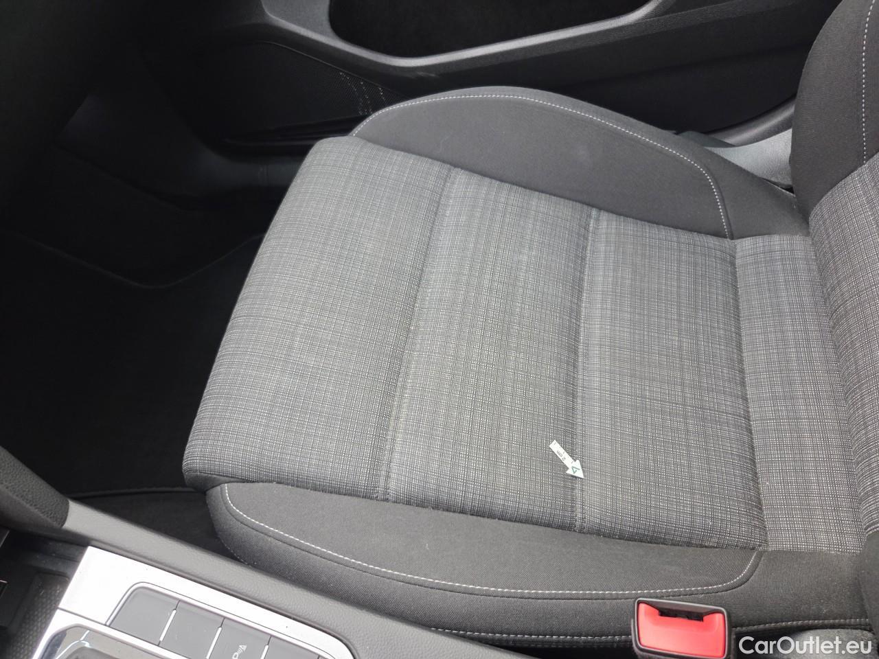  Volkswagen  Passat Var.Comfortline 2.0 TDI DSG 150 CP #56