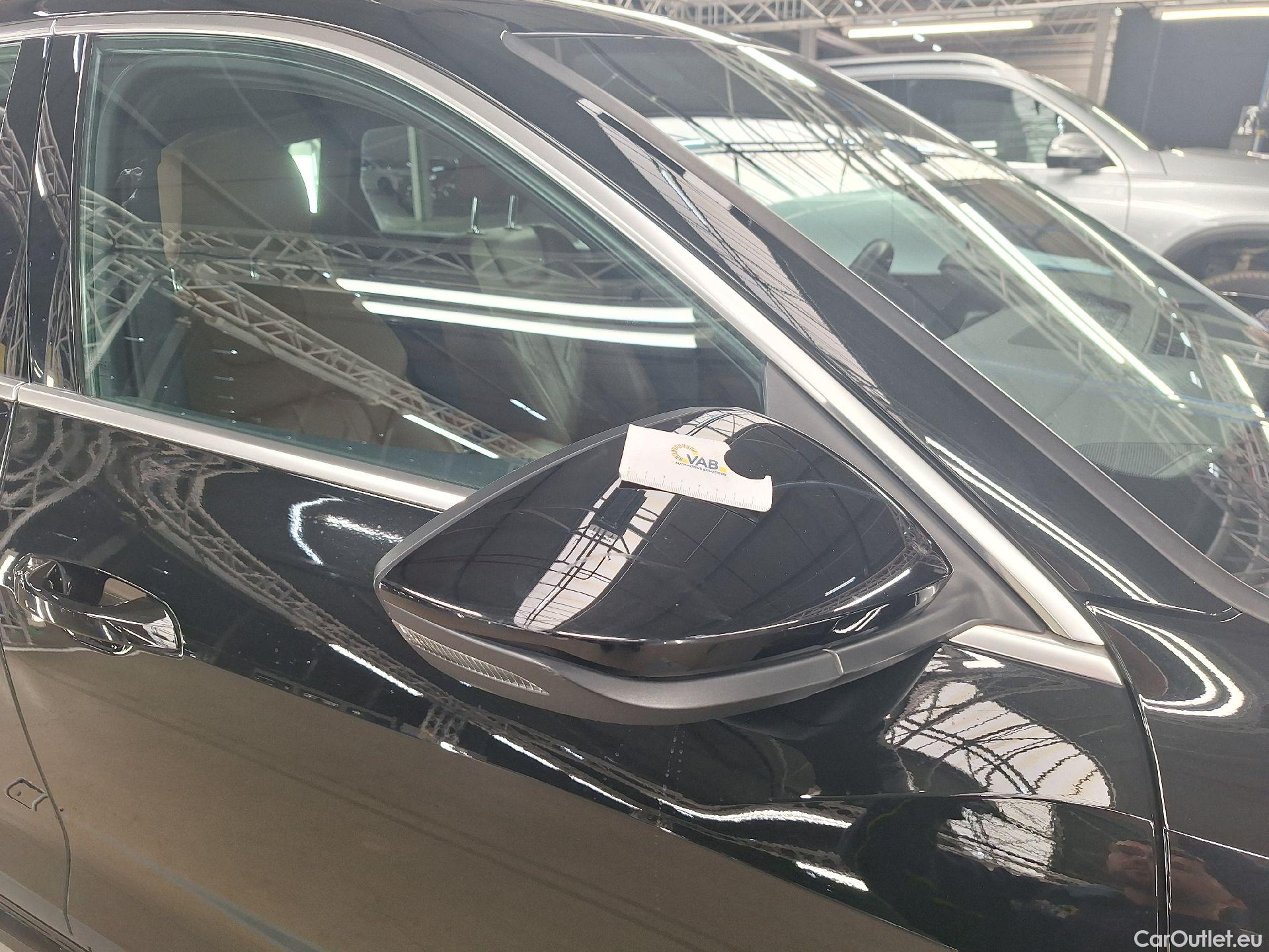  Audi  E-TRON Audi,  '19 BEV, Audi  55 Quattro S-Line 5d #12
