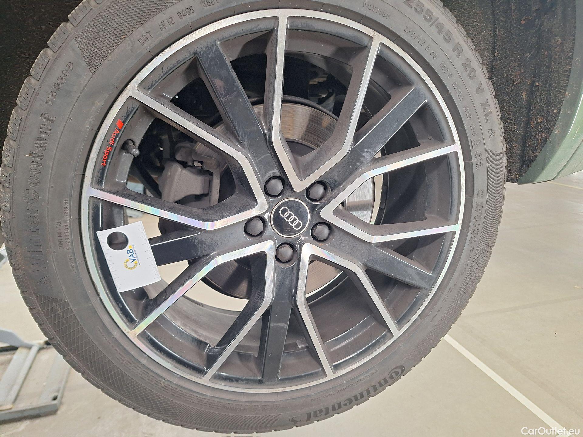  Audi  Q5 Audi,  FL'20, Audi  Business Edition S line 40 TDI quattro 5d #51