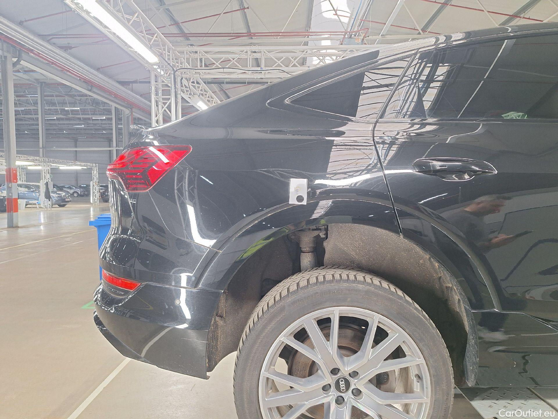  Audi  E-TRON Audi,  SB '19 BEV, Audi  Sportback 50 Quattro S-Line 5d #54