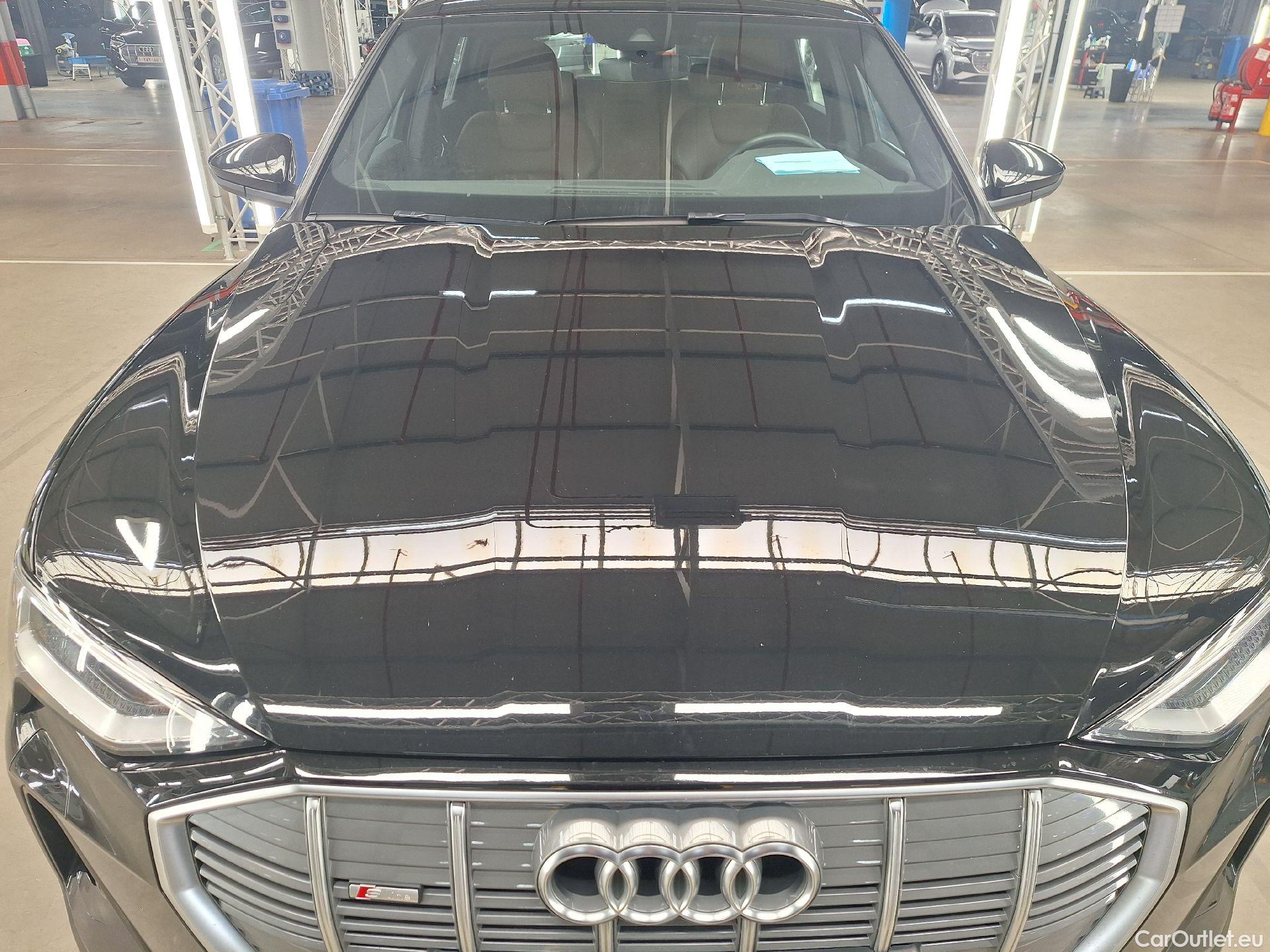  Audi  E-TRON Audi,  '19 BEV, Audi  55 Quattro S-Line 5d #1