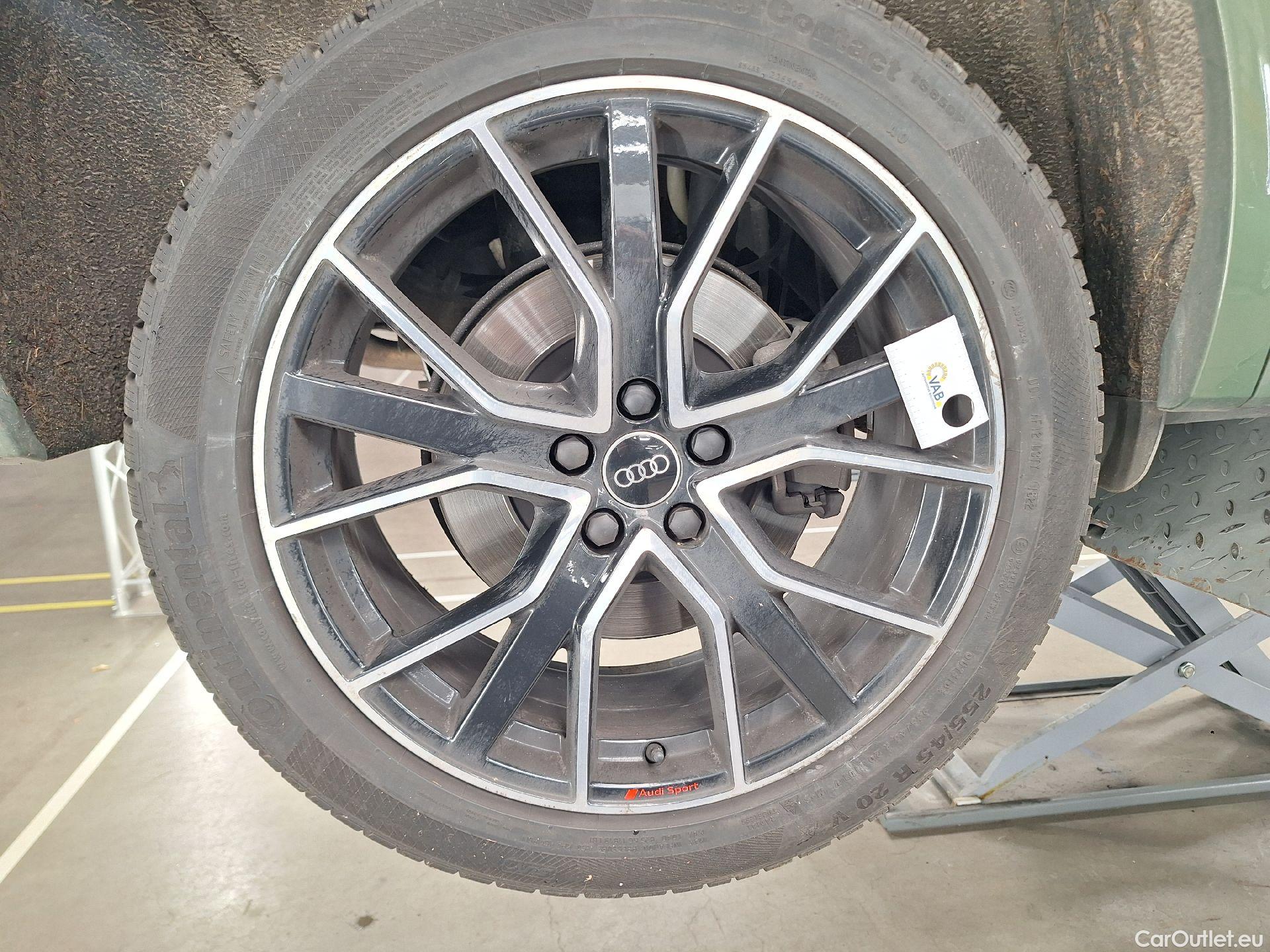  Audi  Q5 Audi,  FL'20, Audi  Business Edition S line 40 TDI quattro 5d #55