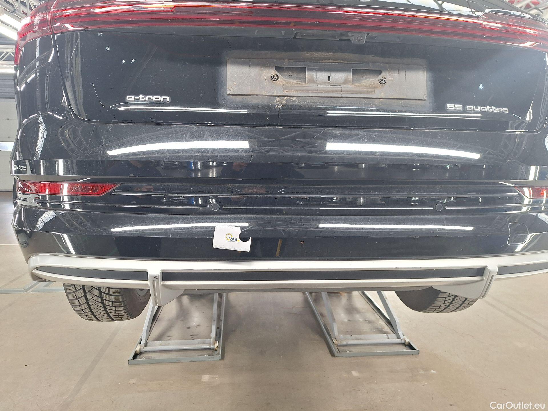  Audi  E-TRON Audi,  '19 BEV, Audi  55 Quattro S-Line 5d #61