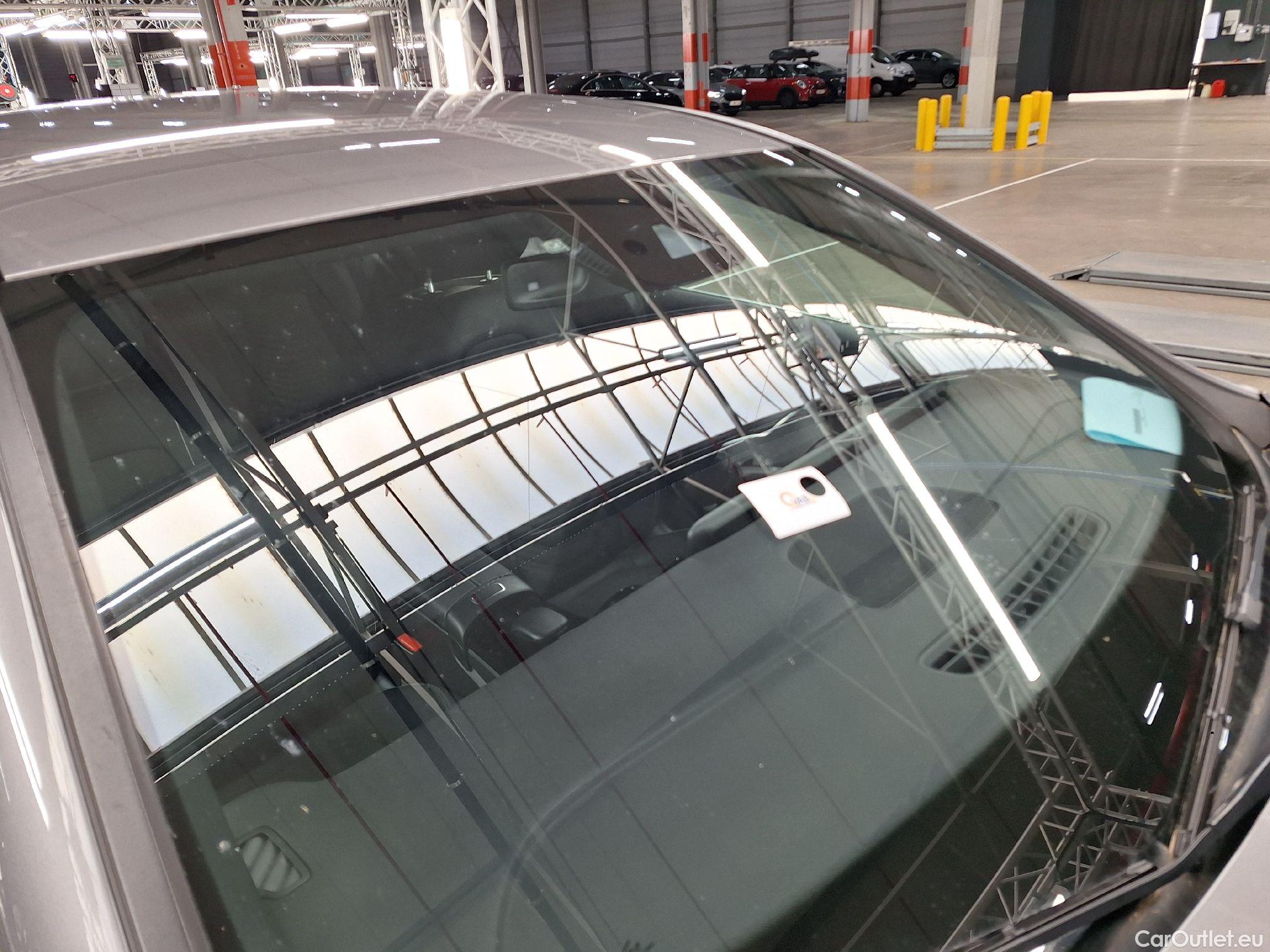  Mercedes  A-Klasse Mercedes, A-Class Berline '18, Mercedes-Benz  Limousine A 180d Business S #5