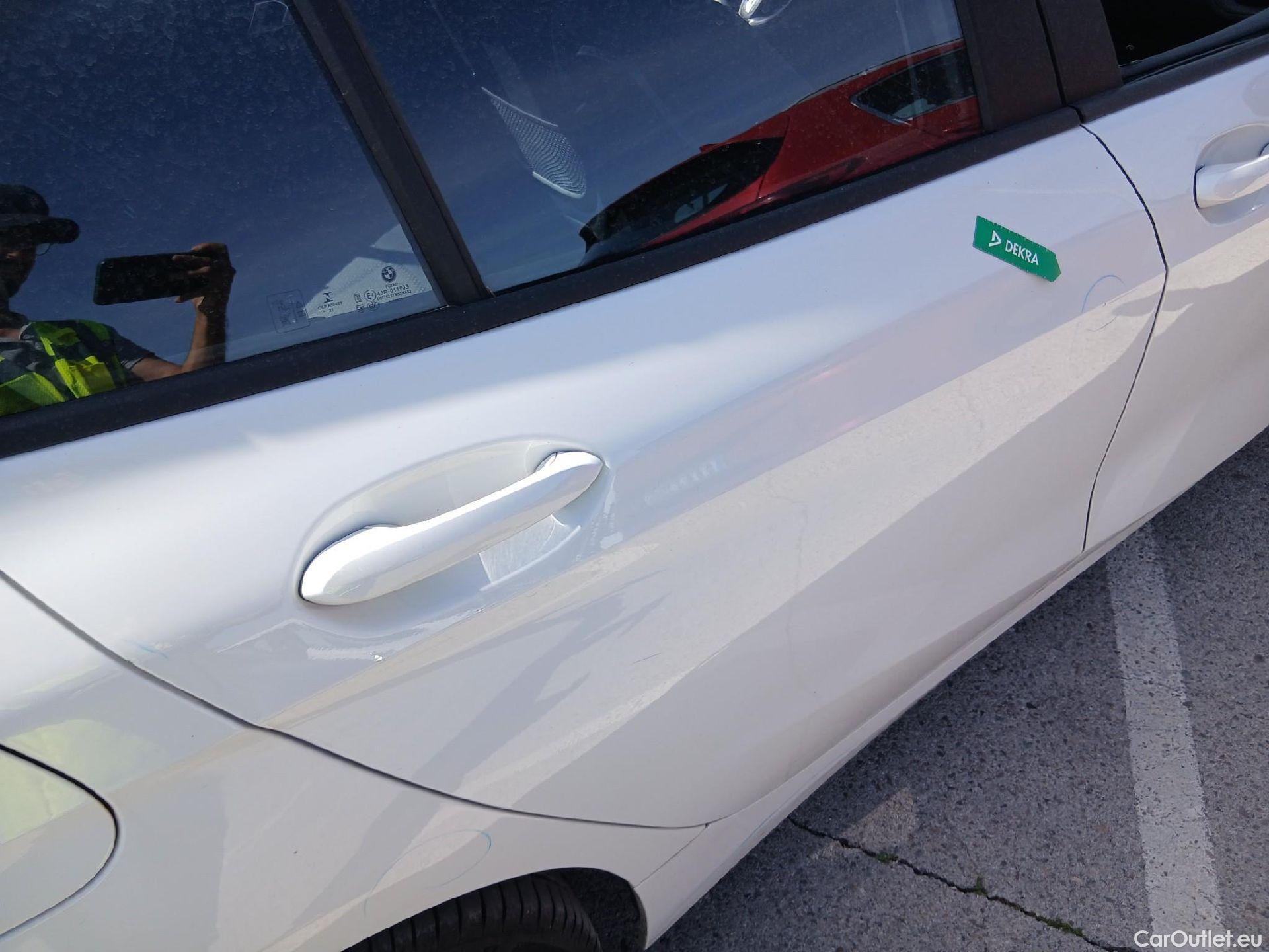  Bmw  Serie 1 BMW  / 2019 / 5P / berlina con portón 116d #23