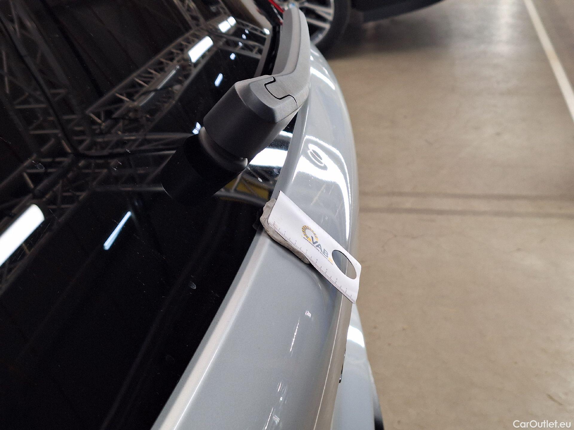  Volvo  XC 40 Volvo, XC40 '17, Volvo XC40 T3 XC40 5d #4