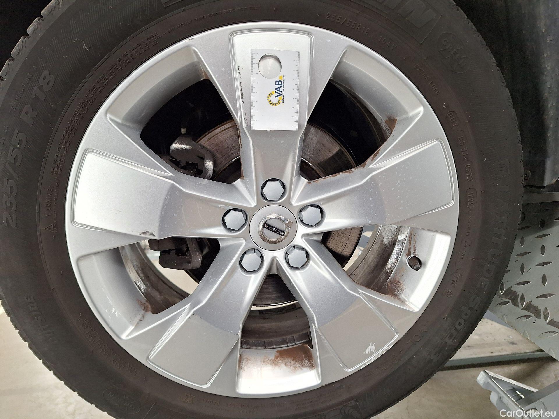 Volvo  XC 40 Volvo, XC40 '17, Volvo XC40 T3 Momentum Pro 5d #48