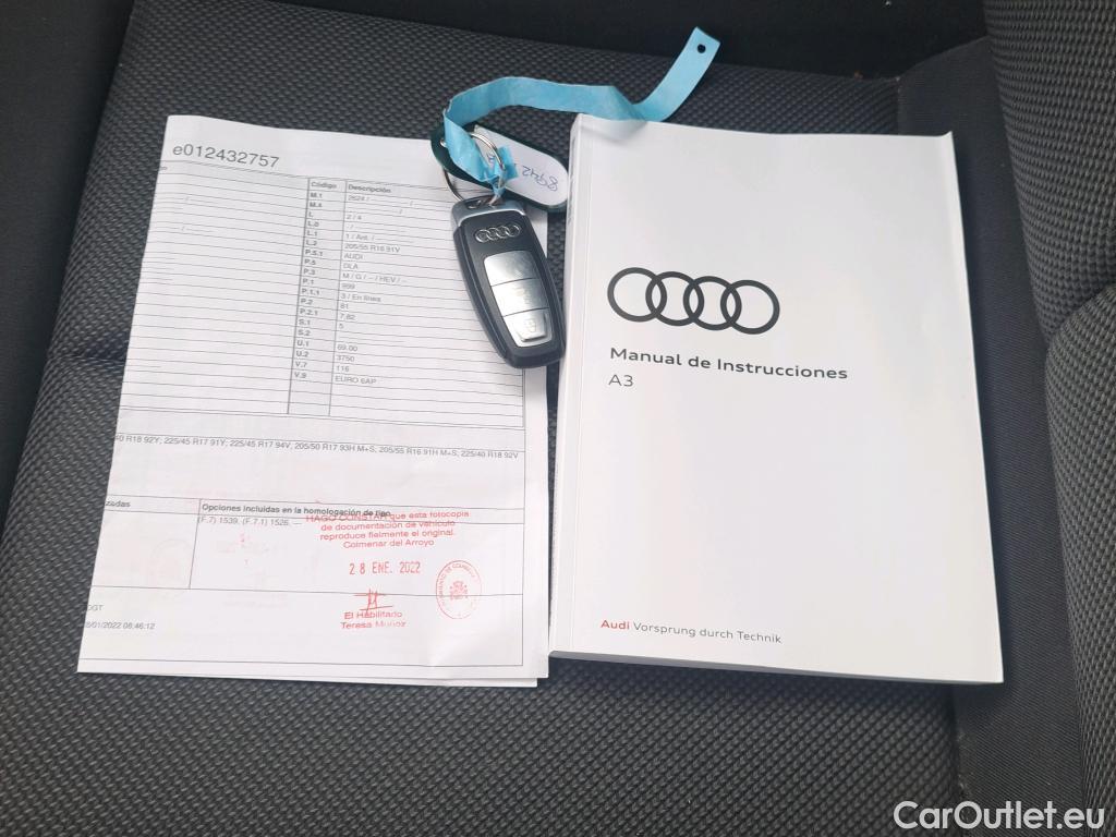  Audi  A3 AUDI  berlina con portón Sportback 30 TFSI 110 CV S tronic #1