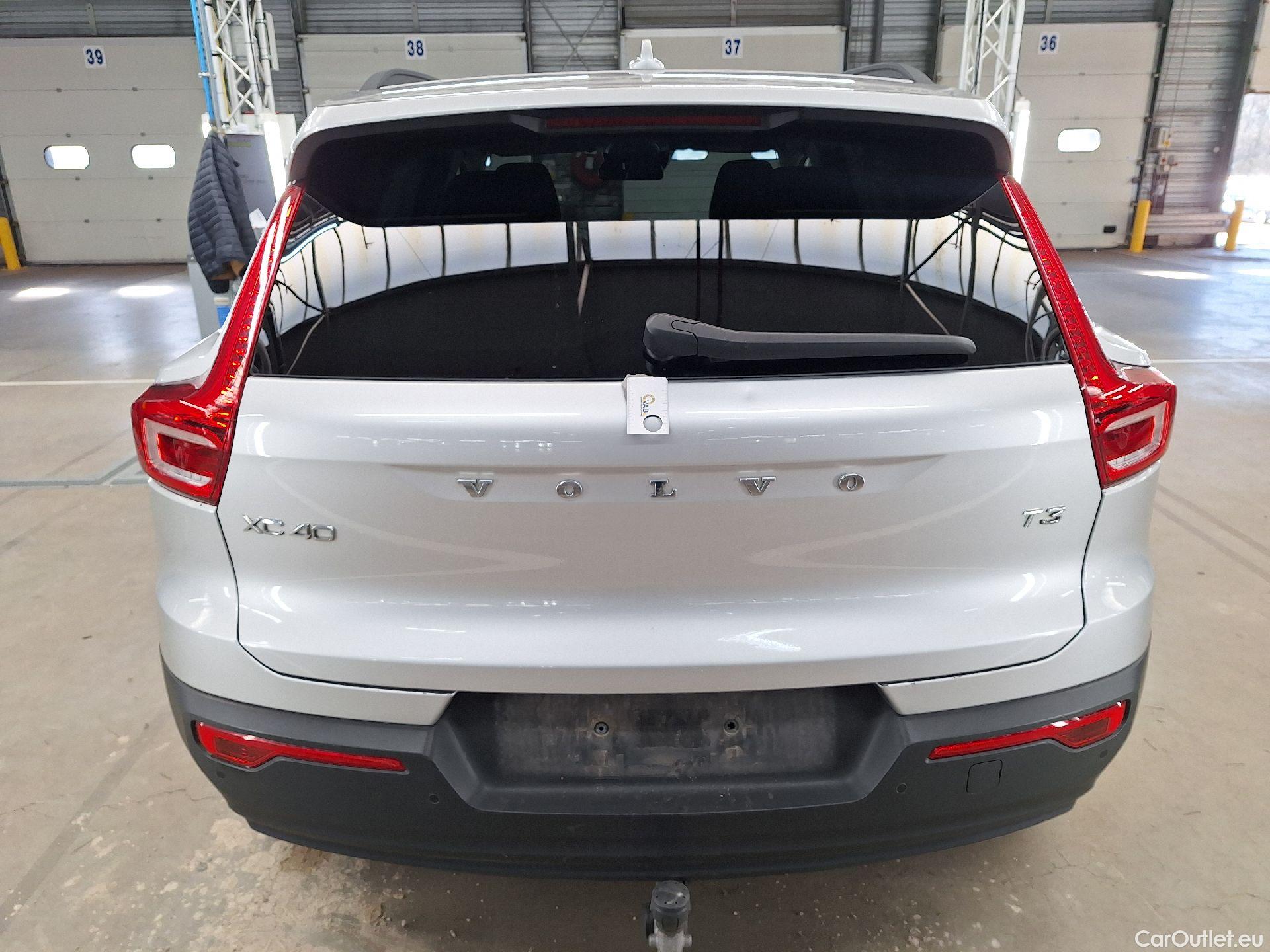  Volvo  XC 40 Volvo, XC40 '17, Volvo XC40 T3 XC40 5d #3