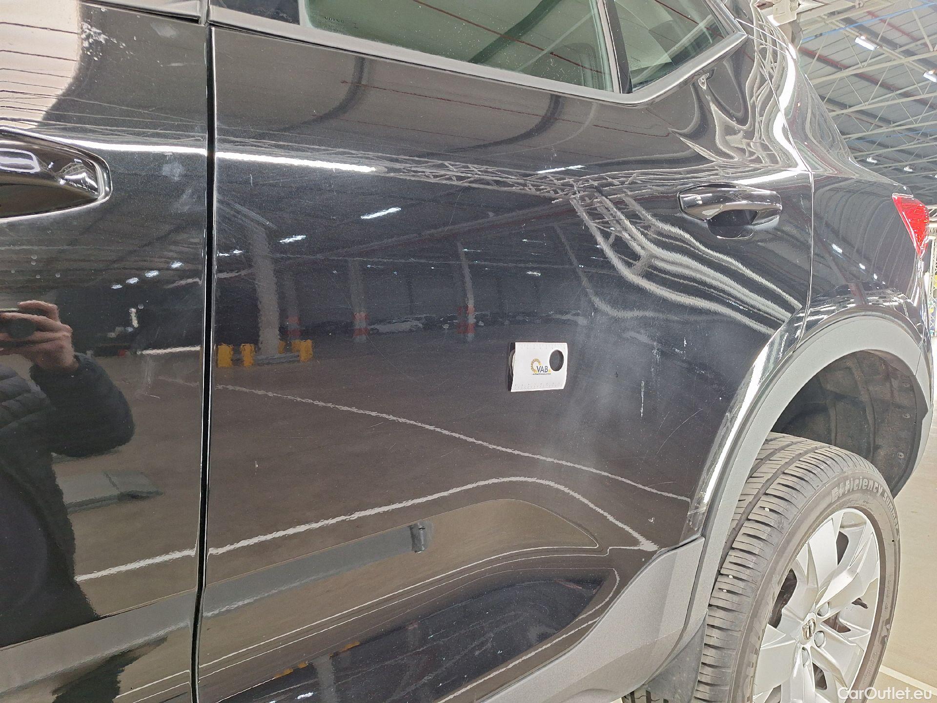  Volvo  XC 40 Volvo, XC40 '17, Volvo XC40 T3 Momentum Pro 5d #38