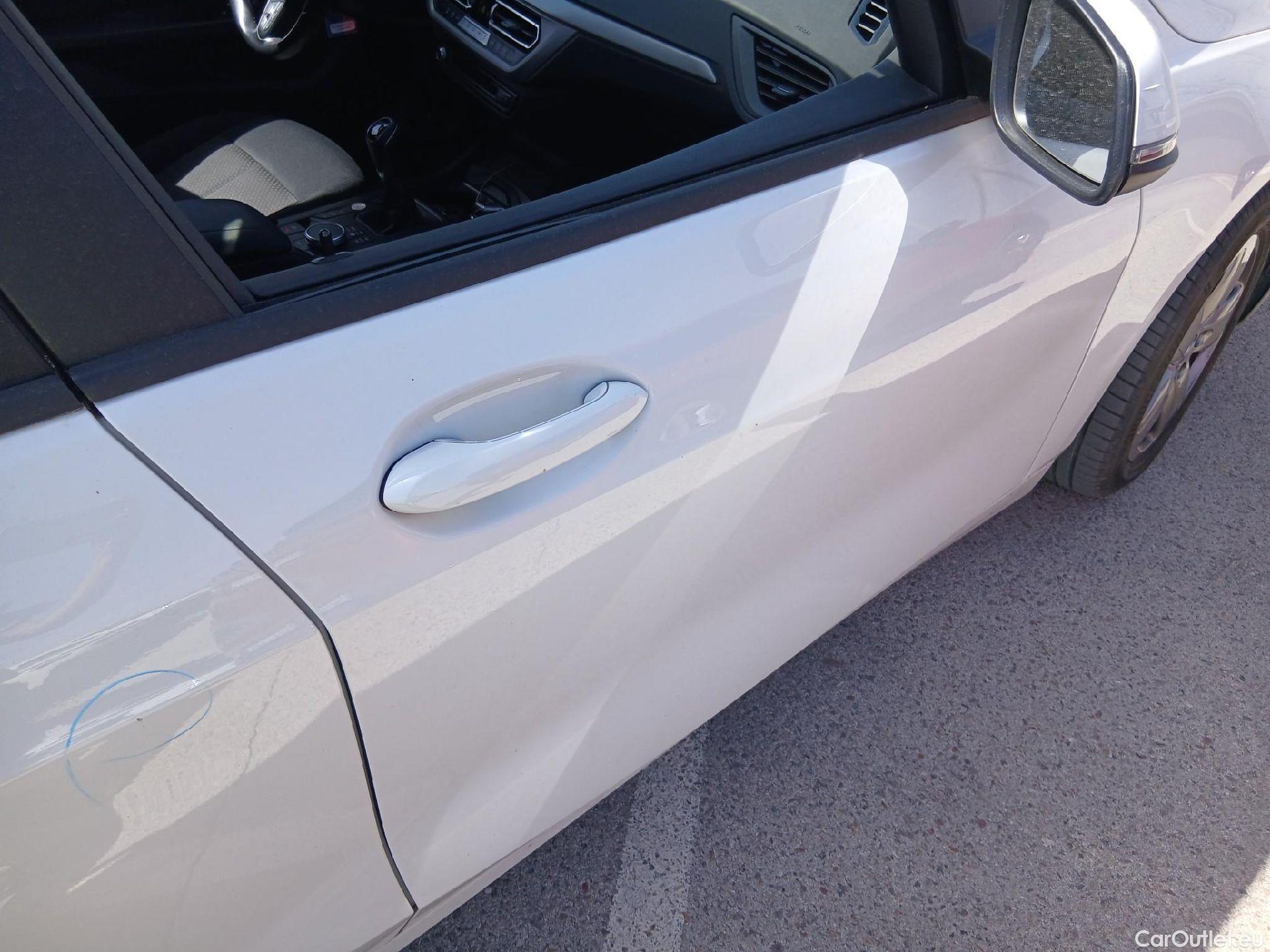  Bmw  Serie 1 BMW  / 2019 / 5P / berlina con portón 116d #25