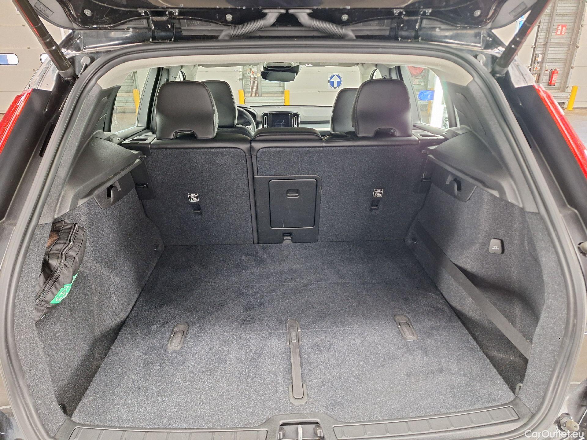  Volvo  XC 40 Volvo, XC40 '17, Volvo XC40 T3 Momentum Pro 5d #16