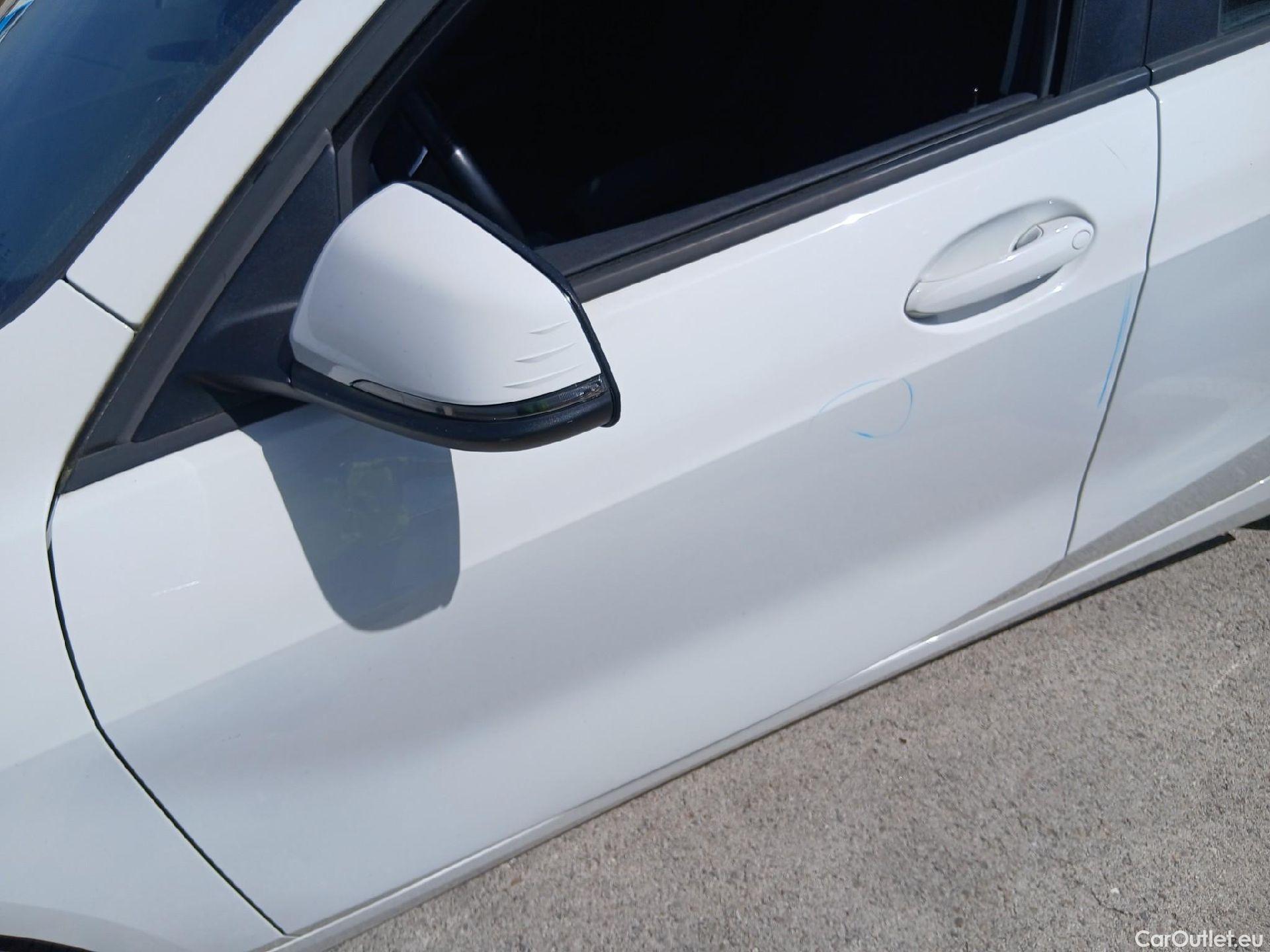  Bmw  Serie 1 BMW  / 2019 / 5P / berlina con portón 116d #8