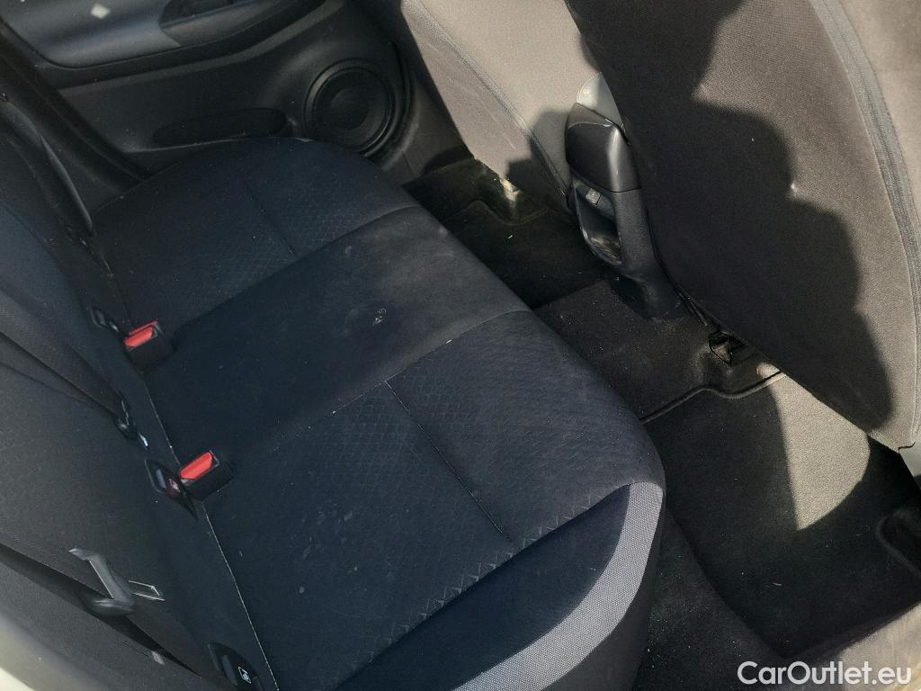  Nissan  Juke NISSAN  / 2019 / 5P / crossover DIG-T 84 kW (114 CV) DCT 7 V N-Connecta #30