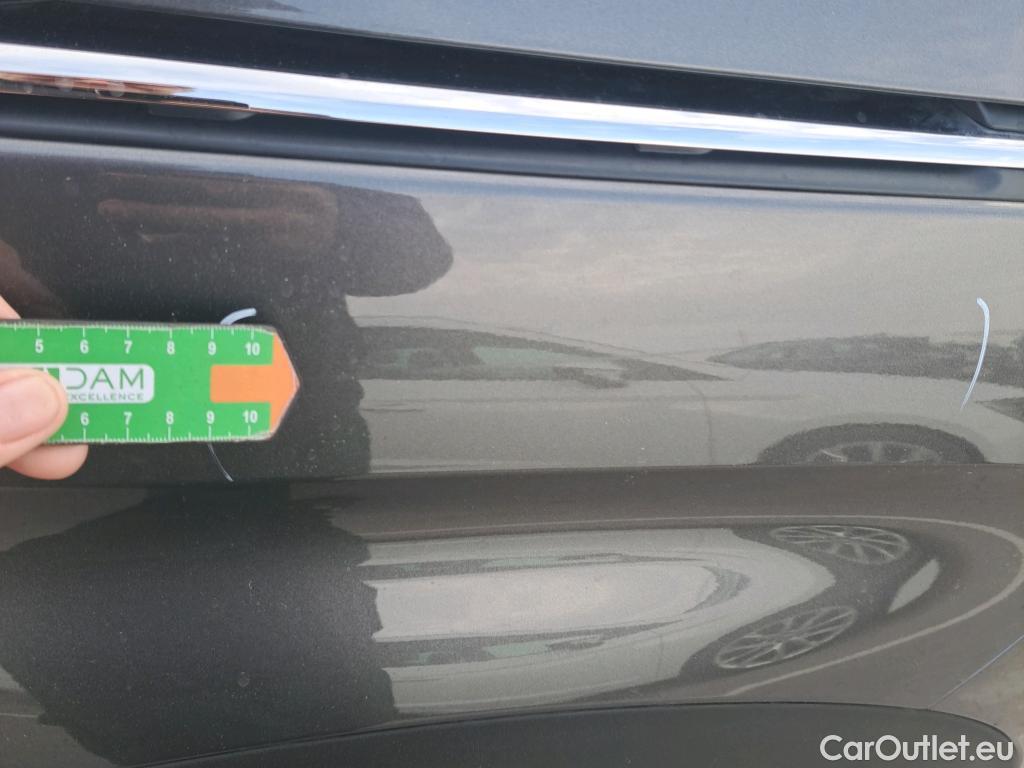  Peugeot  3008 PEUGEOT  / 2020 / 5P / todoterreno 1.5 BlueHDi 96kW (130CV) S&S Active Pack #46