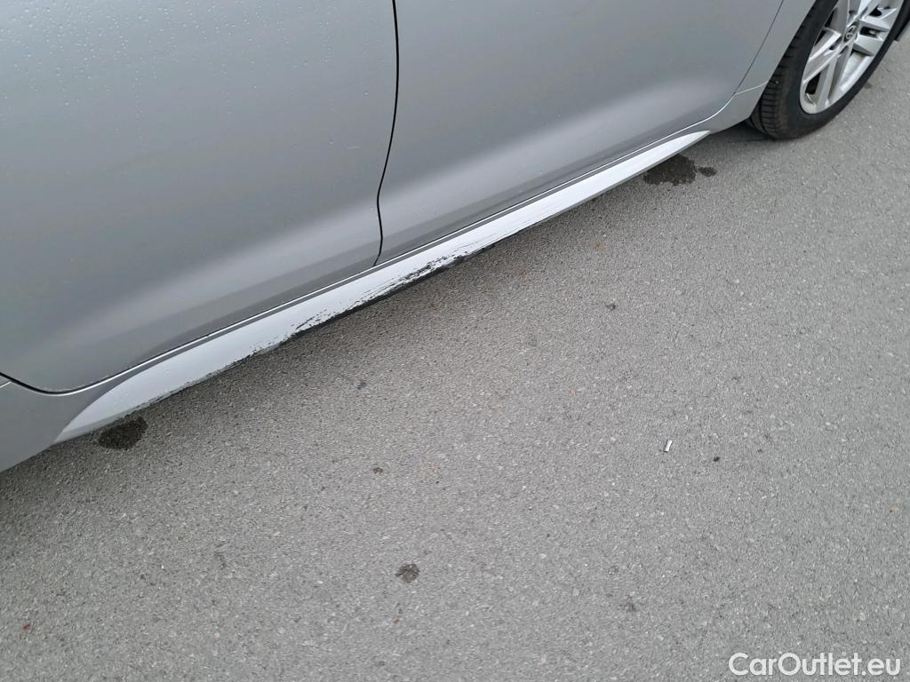  Toyota  Corolla TOYOTA  / 2019 / 5P / berlina con portón 1.8 125H BUSINESS PLUS E-CVT #17
