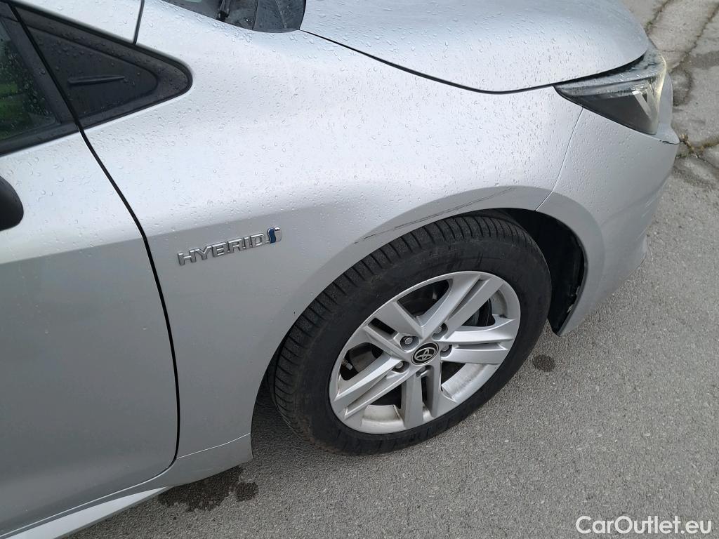  Toyota  Corolla TOYOTA  / 2019 / 5P / berlina con portón 1.8 125H BUSINESS PLUS E-CVT #19