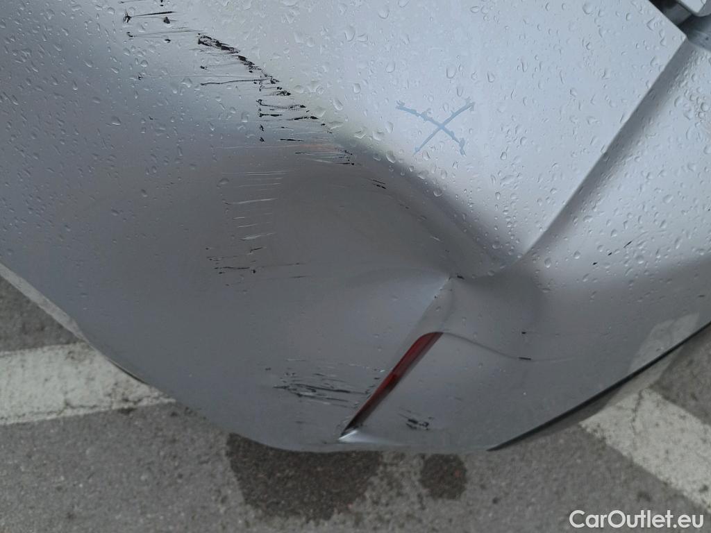  Toyota  Corolla TOYOTA  / 2019 / 5P / berlina con portón 1.8 125H BUSINESS PLUS E-CVT #8