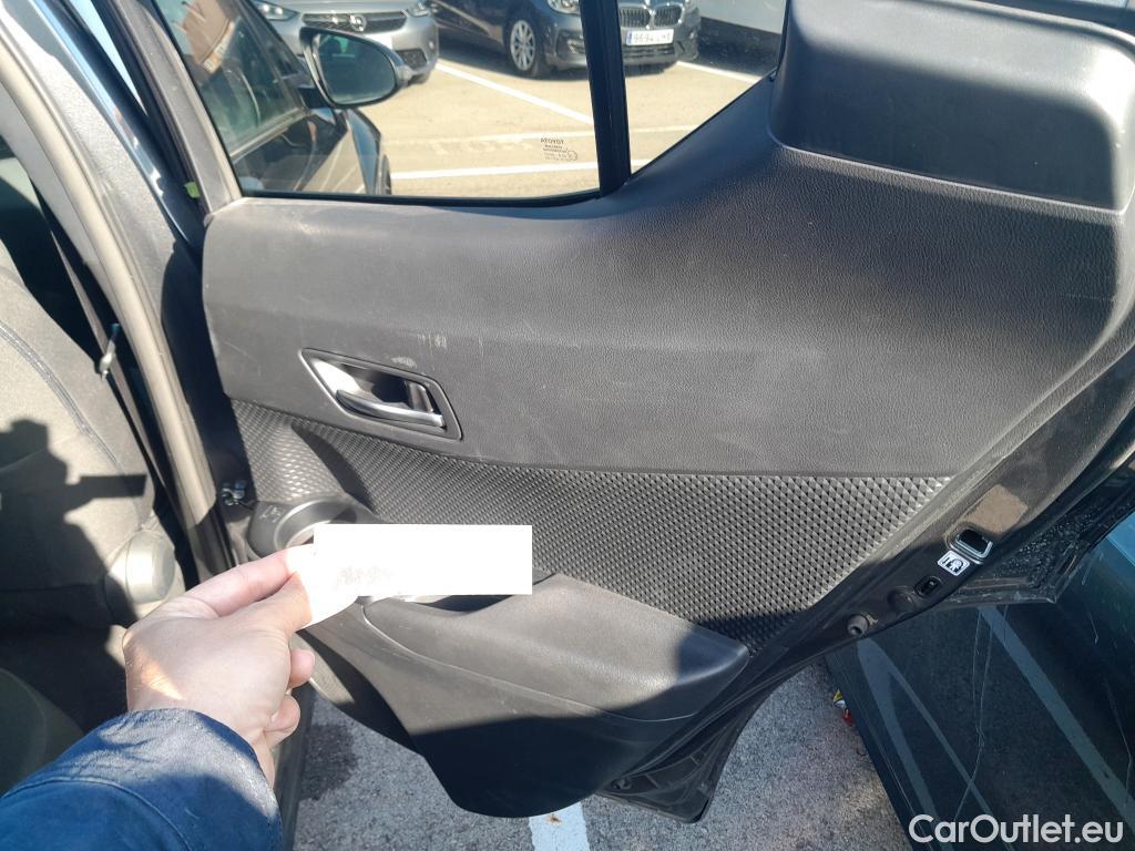  Toyota  C-HR TOYOTA  / 2019 / 5P / todoterreno 2.0 180H Advance #11