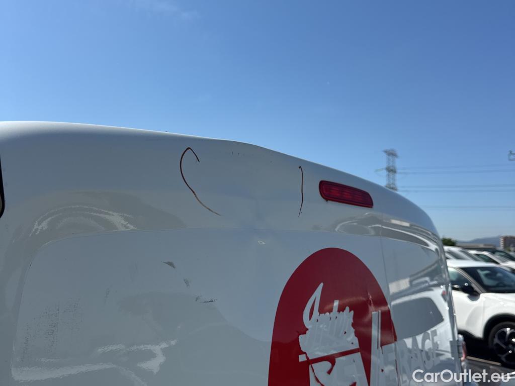  Fiat  Doblo FIAT Doblò Cargo/2015/3P/furgón derivado de turismo Cargo Base 1.6 Mjet 66kW (90CV) #6