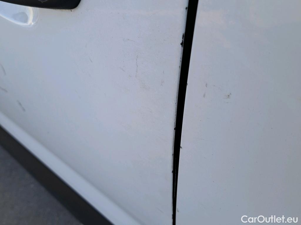  Citroen  Berlingo CITROEN  / 2018 / 4P / monovolumen compacto Talla M e- 50 kWh LIVE PACK #36