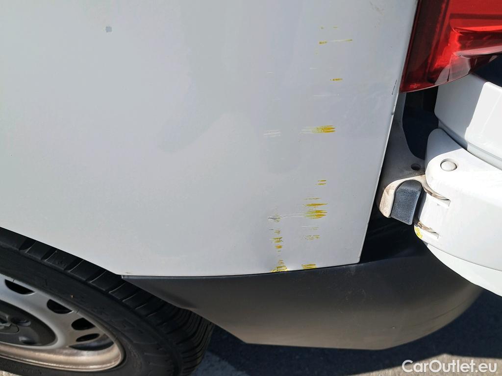  Opel  Vivaro OPEL  / 2019 / 4P / furgón 1.5 Diésel 74kW (100CV) M Std Express (AC) #4