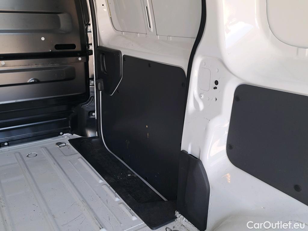  Opel  Vivaro OPEL  / 2019 / 4P / furgón 1.5 Diésel 74kW (100CV) M Std Express (AC) #18