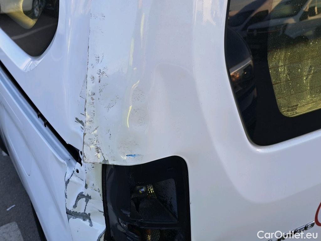  Citroen  Berlingo CITROEN  / 2018 / 4P / monovolumen compacto Talla M e- 50 kWh LIVE PACK #2