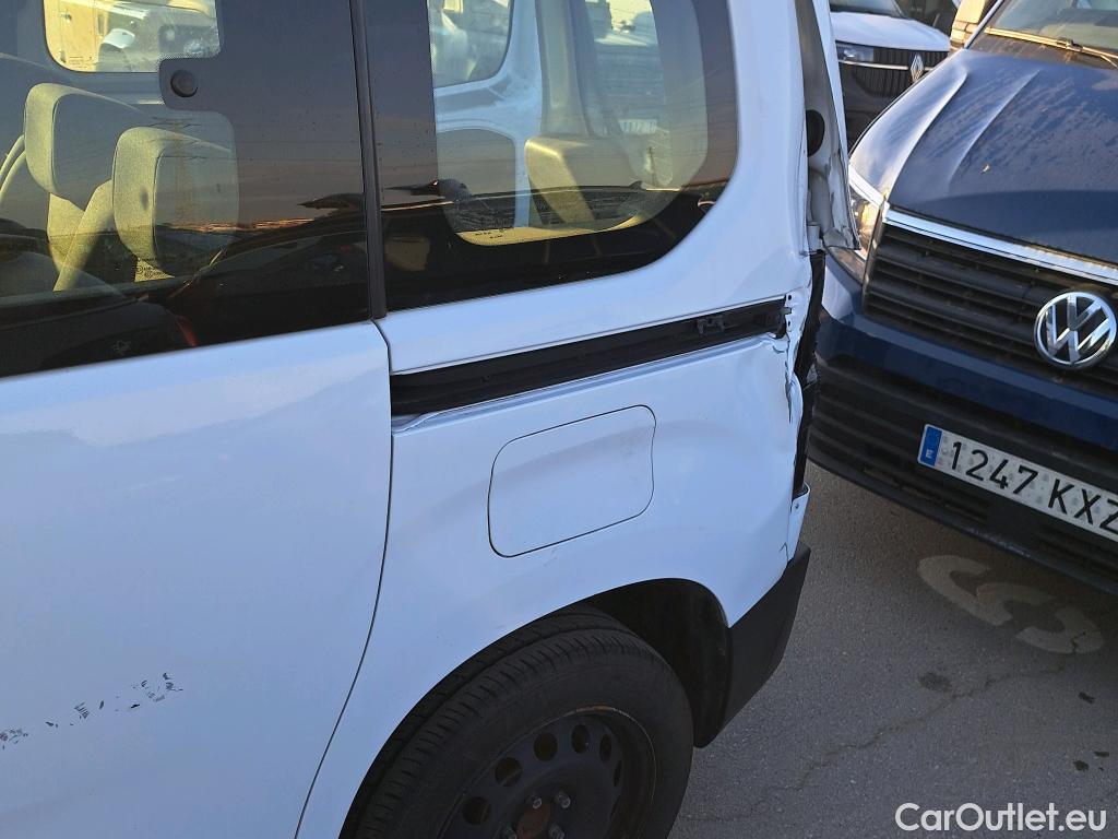  Citroen  Berlingo CITROEN  / 2018 / 4P / monovolumen compacto Talla M e- 50 kWh LIVE PACK #6