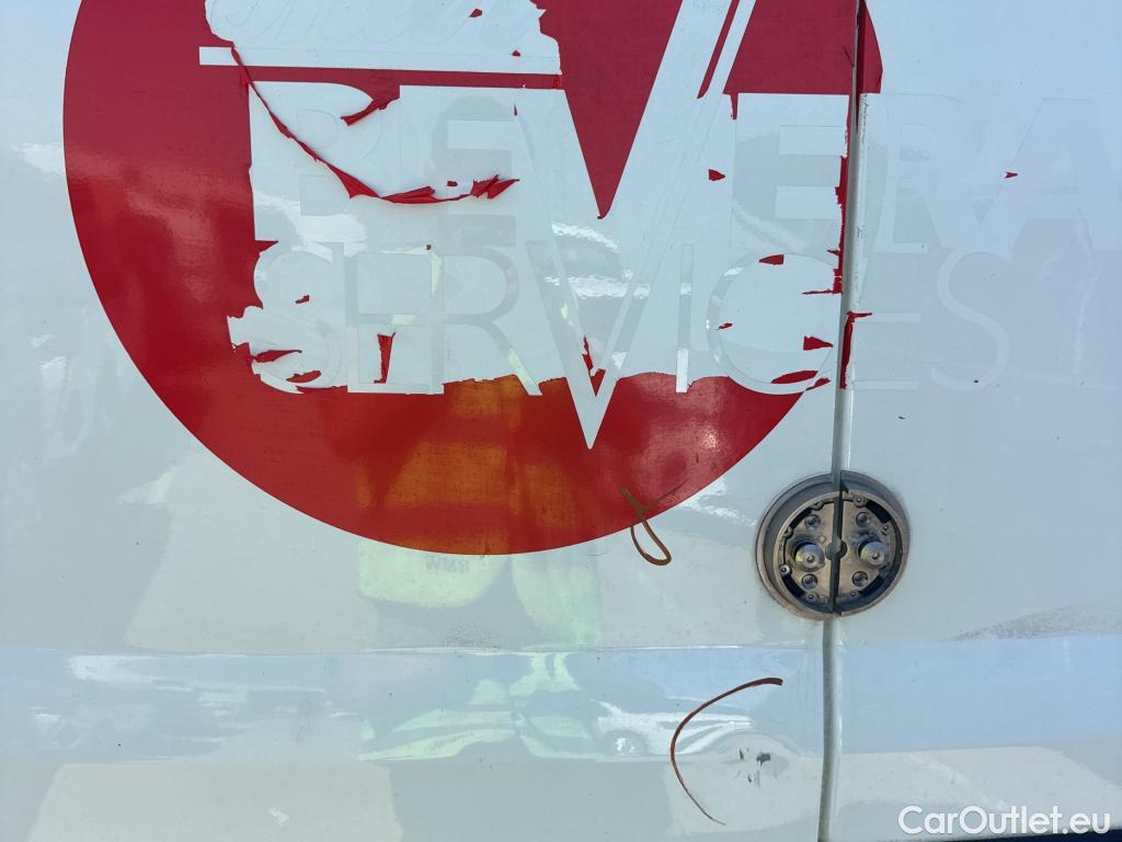 Fiat  Doblo FIAT Doblò Cargo/2015/3P/furgón derivado de turismo Cargo Base 1.6 Mjet 66kW (90CV) #27