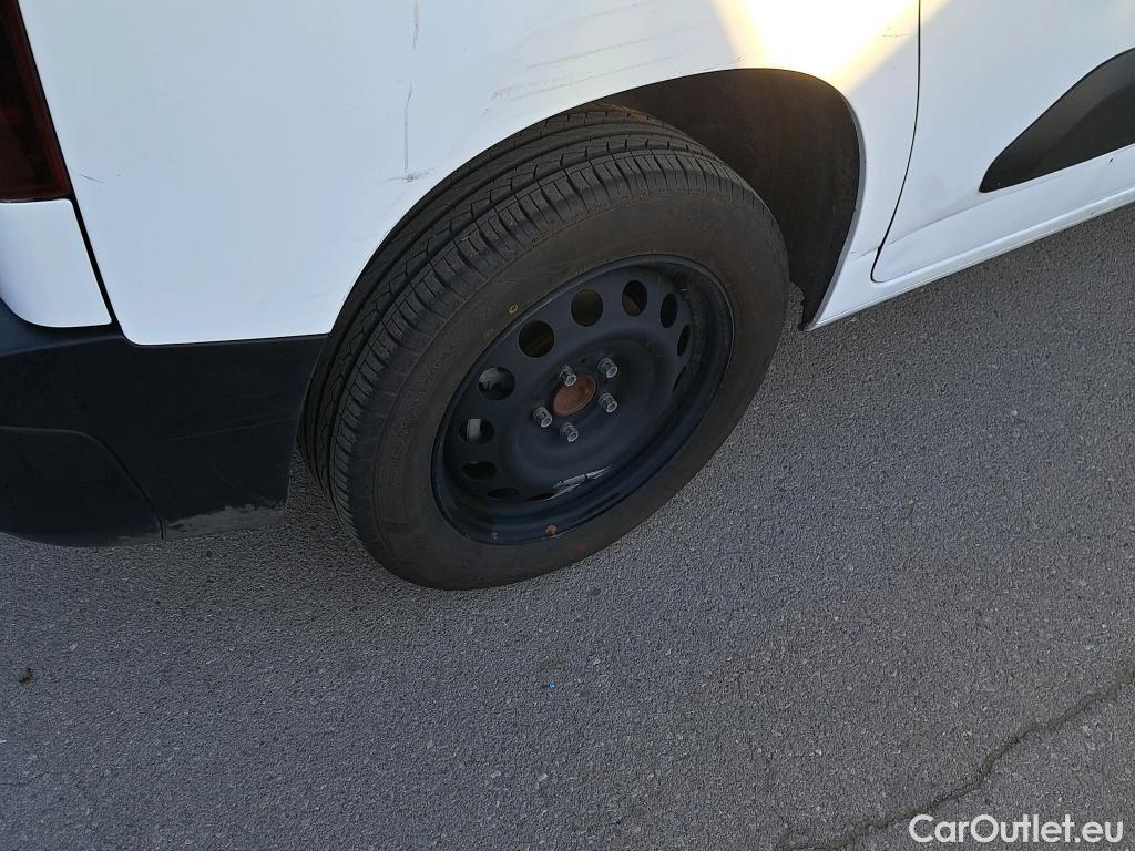  Citroen  Berlingo CITROEN  / 2018 / 4P / monovolumen compacto Talla M e- 50 kWh LIVE PACK #58