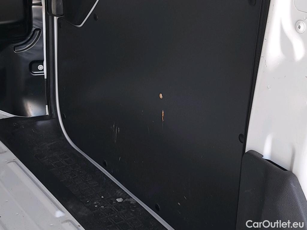  Opel  Vivaro OPEL  / 2019 / 4P / furgón 1.5 Diésel 74kW (100CV) M Std Express (AC) #19